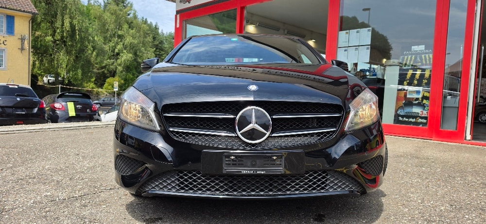 MERCEDES-BENZ A 180 Style-image-8