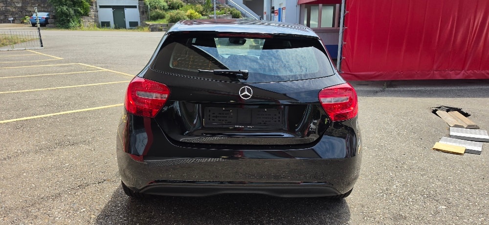 MERCEDES-BENZ A 180 Style-image-3