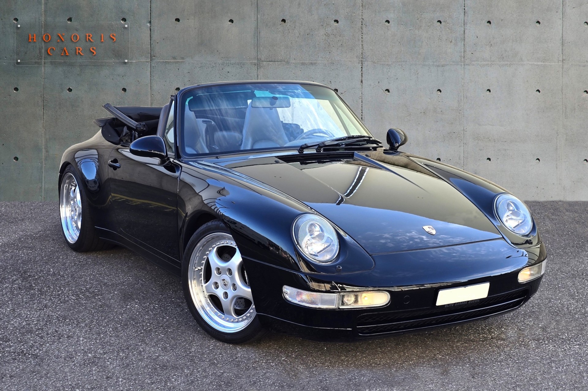 PORSCHE 911 Carrera Cabrio-image-0