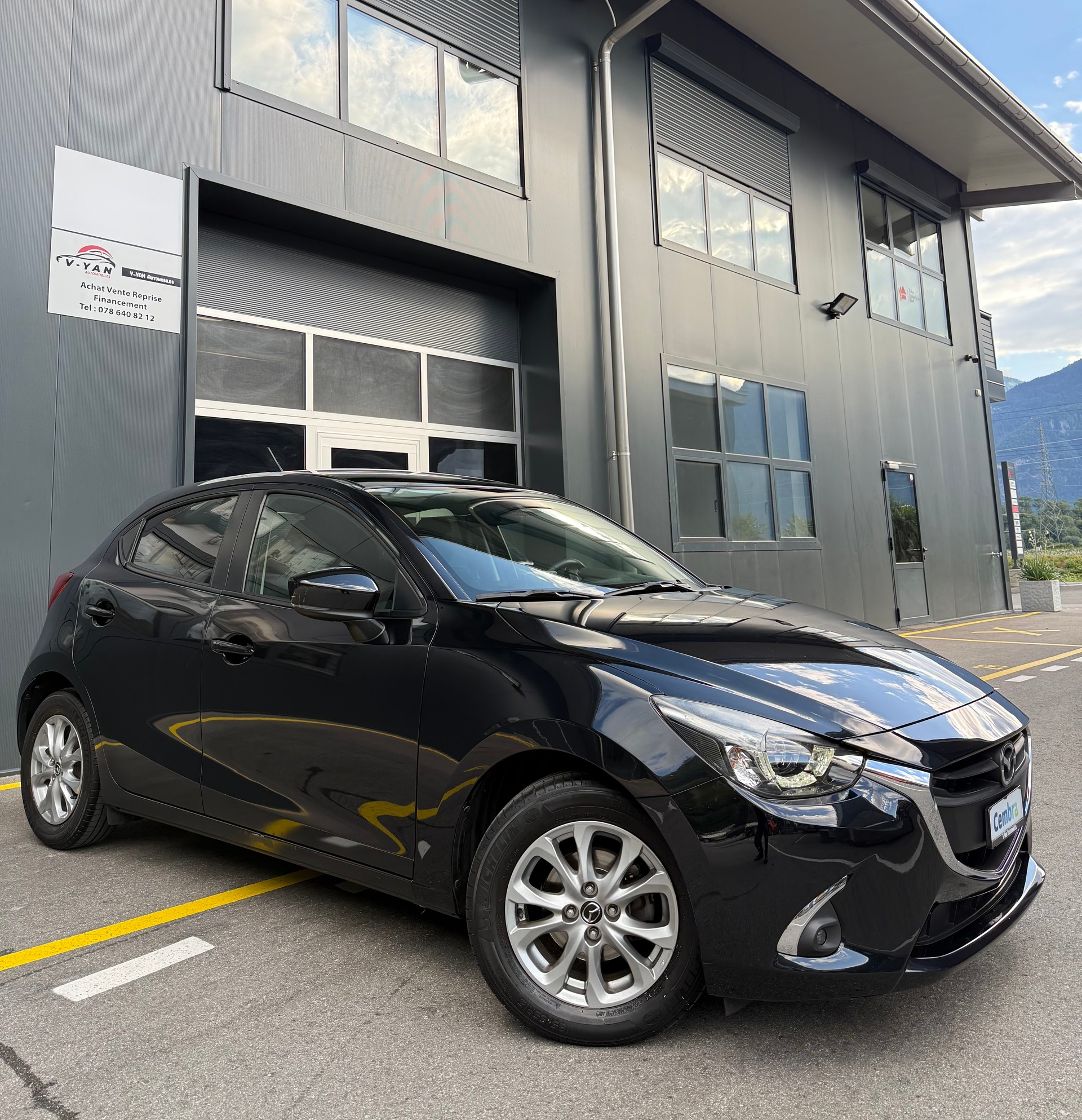 MAZDA 2 SKYACTIV-G 90 Revolution Automat-image-1