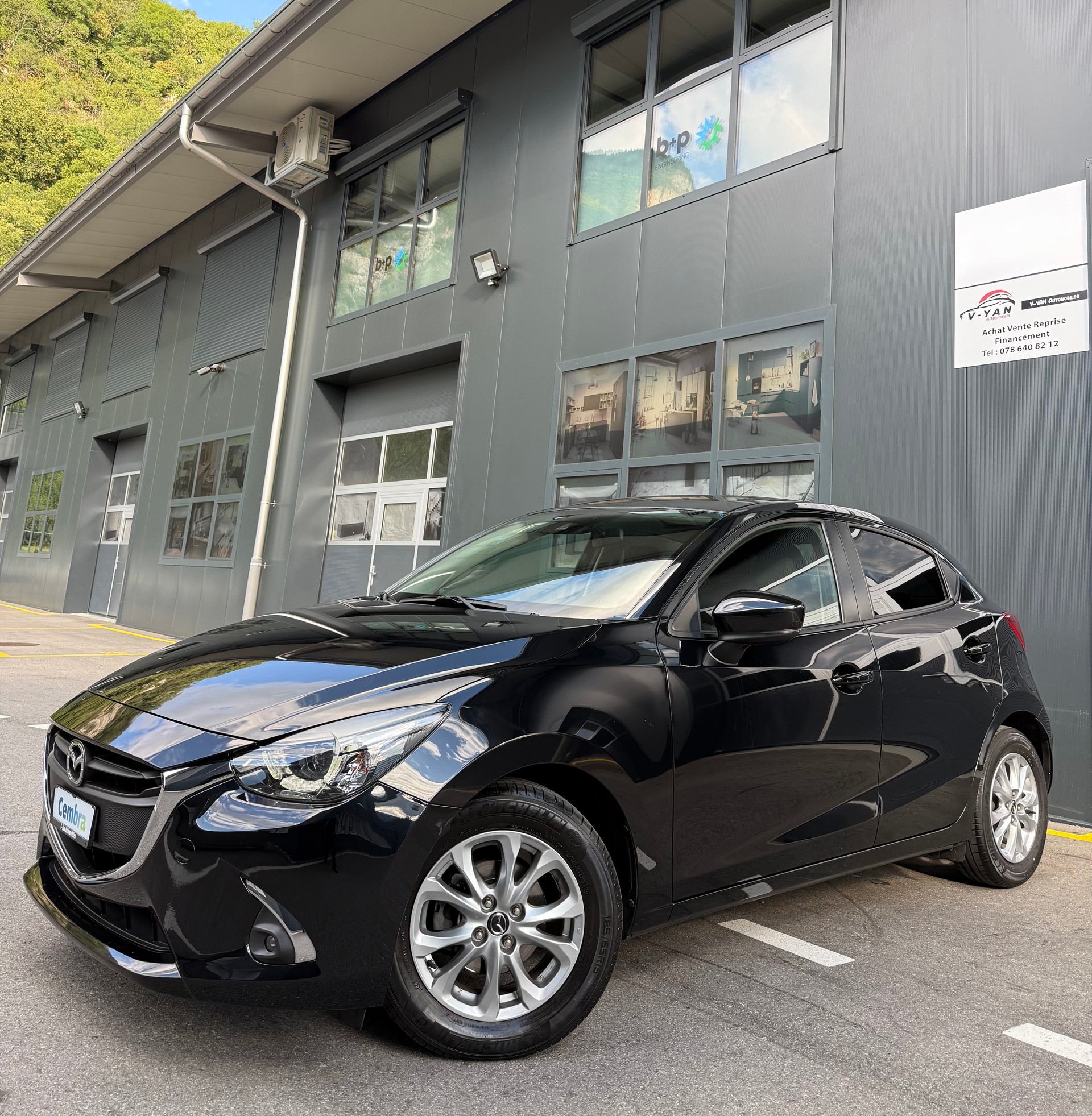 MAZDA 2 SKYACTIV-G 90 Revolution Automat-image-0