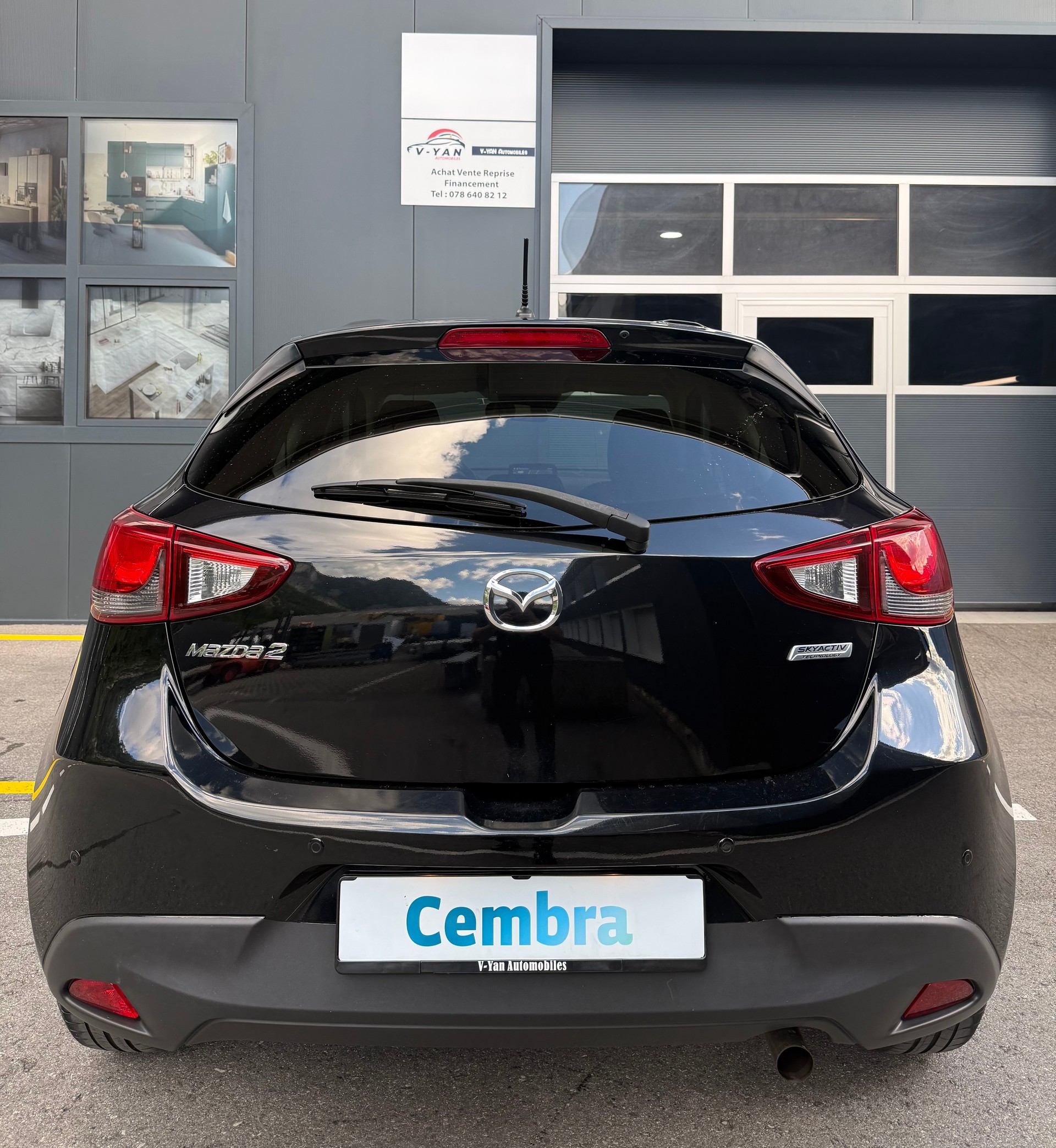 MAZDA 2 SKYACTIV-G 90 Revolution Automat-image-4