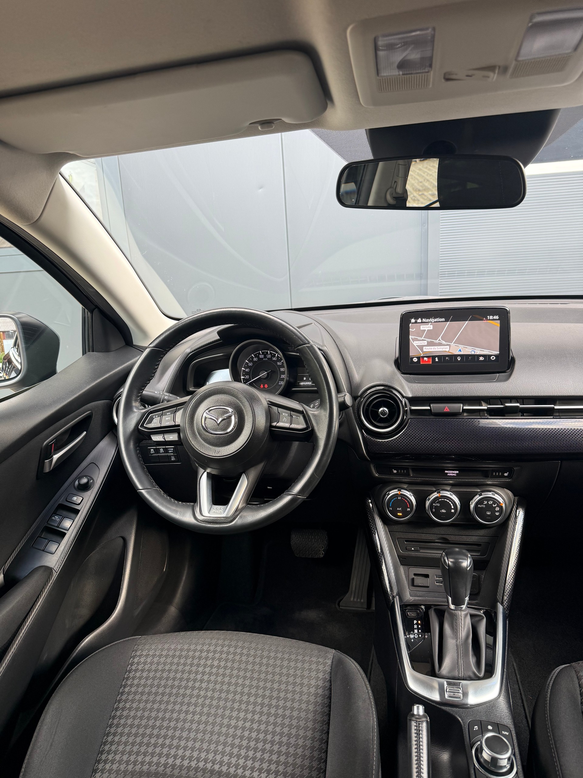 MAZDA 2 SKYACTIV-G 90 Revolution Automat-image-9