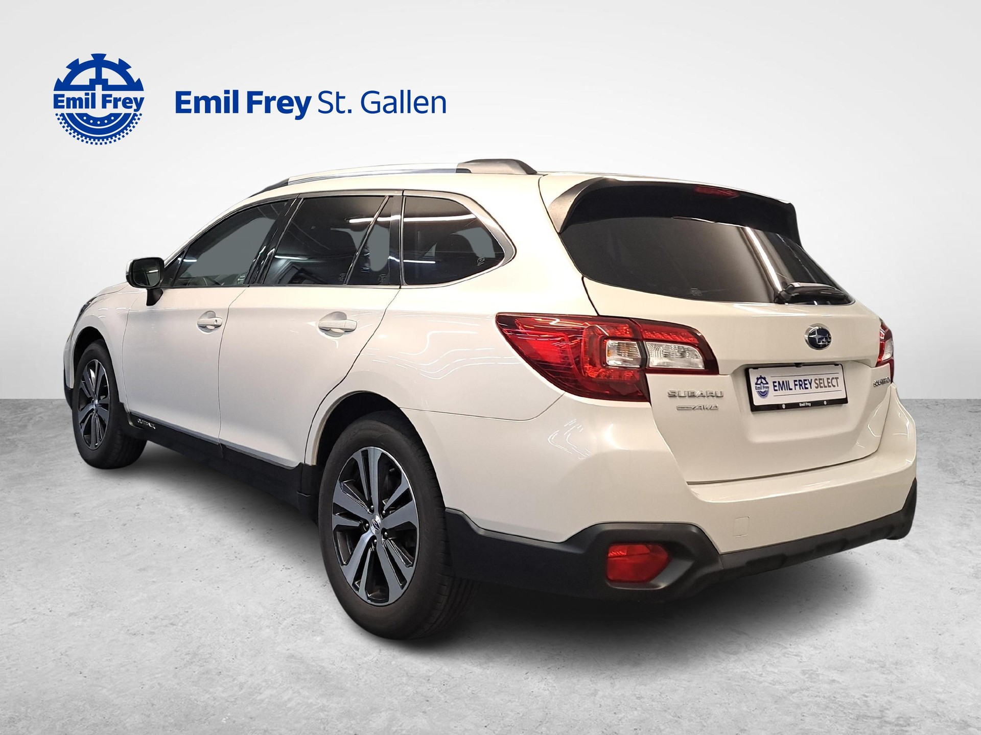 SUBARU Outback 2.5i Luxury-image-2