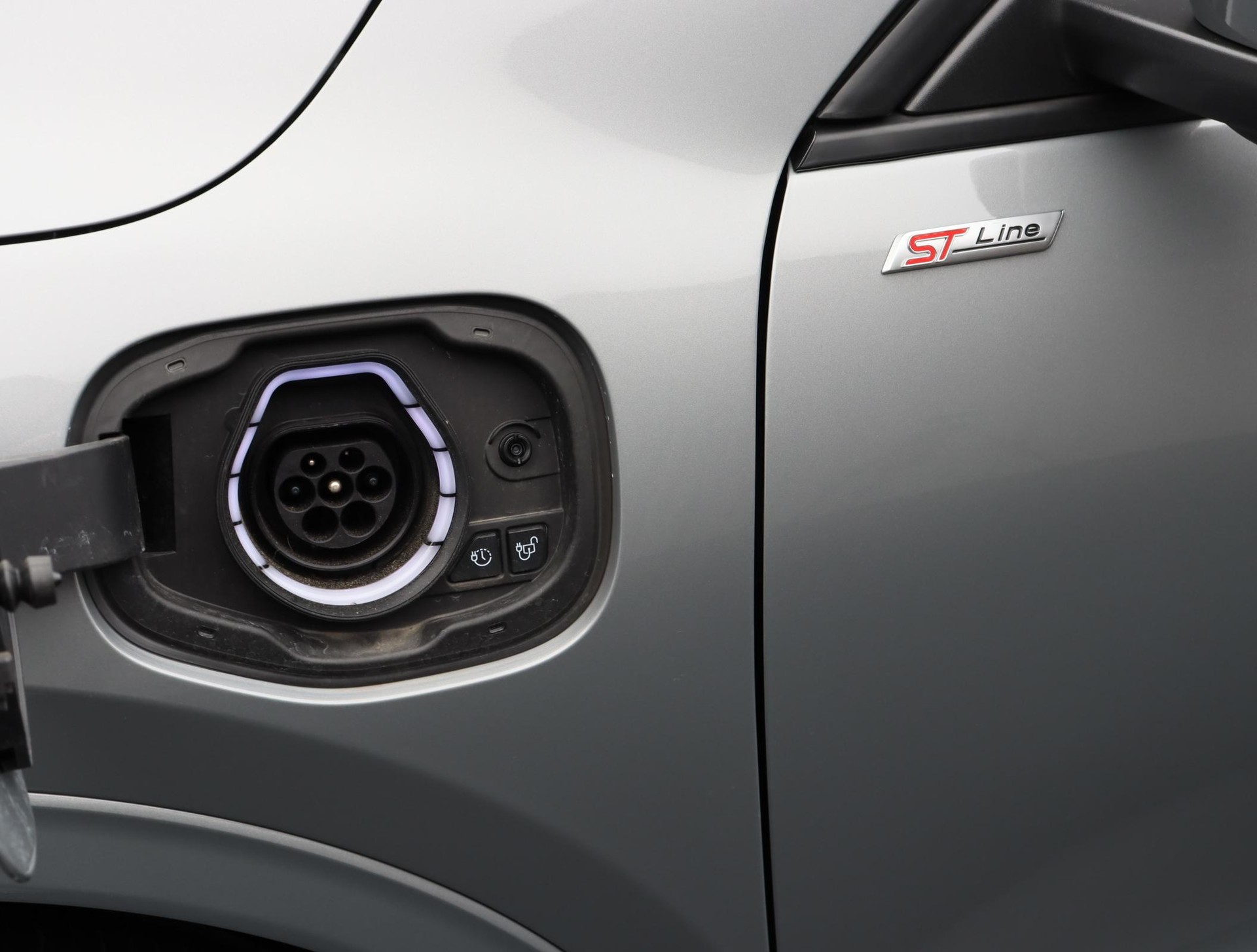 FORD Kuga 2.5 Plug-in Hybrid ST-Line-image-8