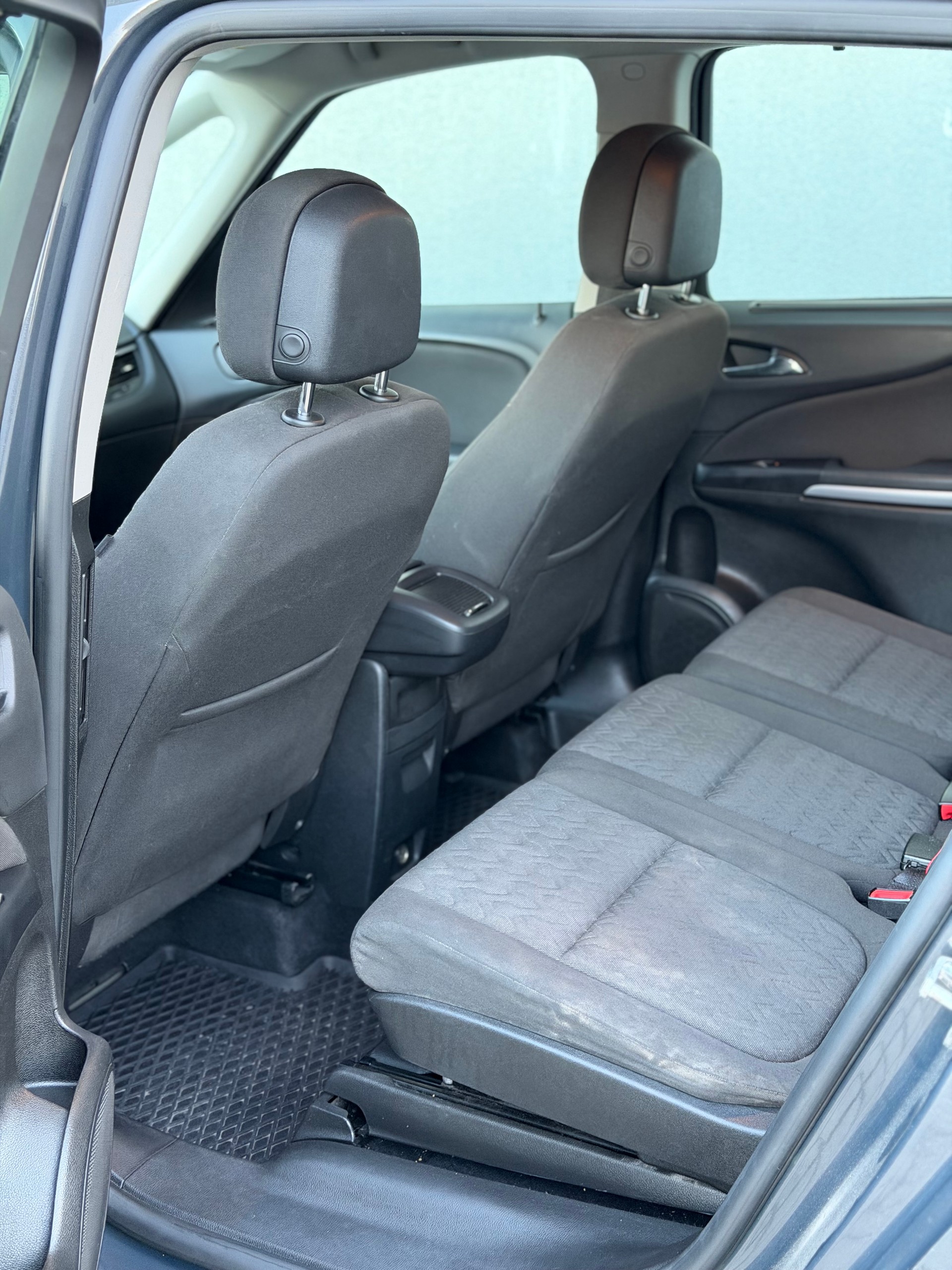 OPEL Zafira Tourer 2.0 CDTi Cosmo Automatic-image-6