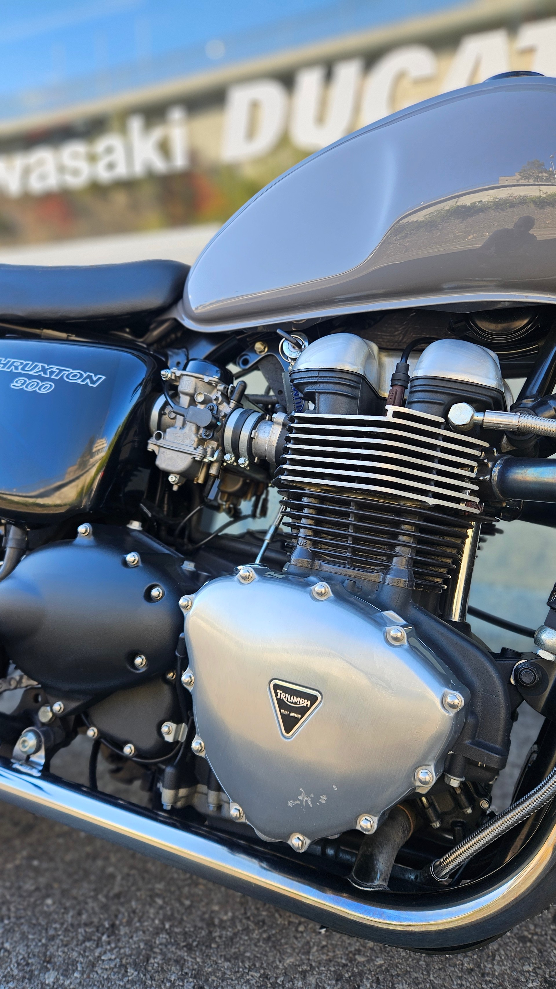 TRIUMPH Thruxton 900-image-7