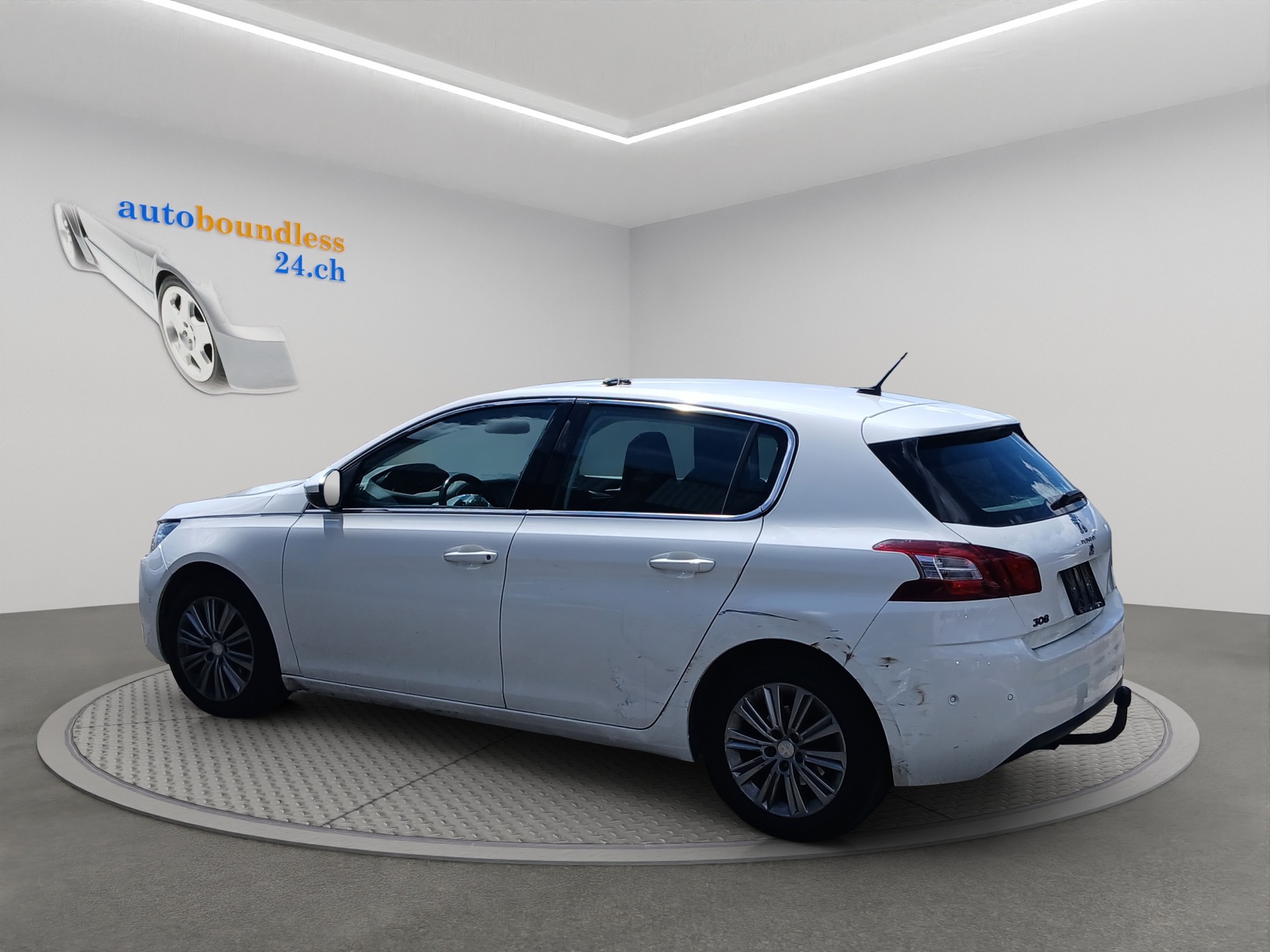 PEUGEOT 308 1.2 Pure Tech Style-image-4