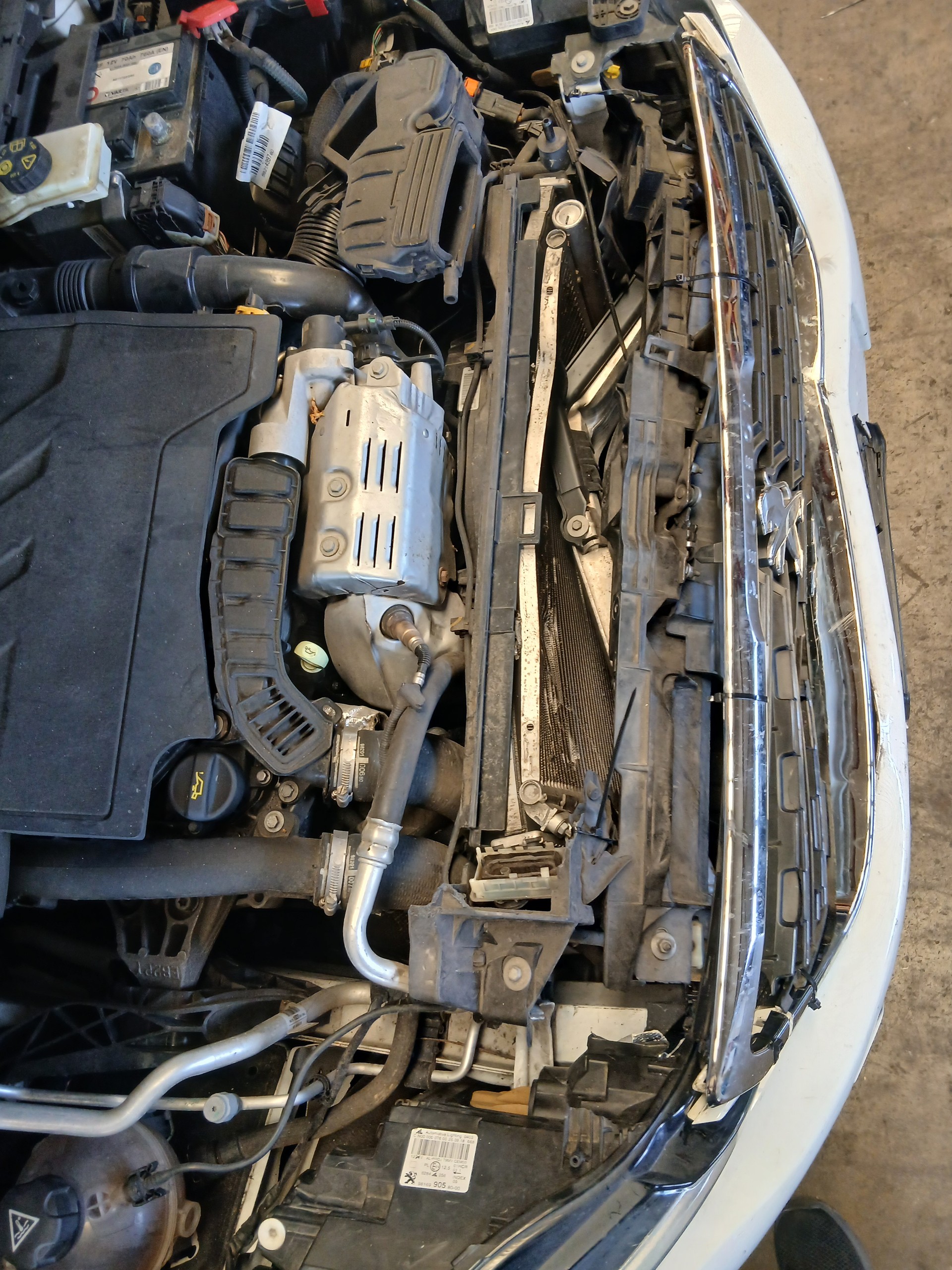 PEUGEOT 308 1.2 Pure Tech Style-image-7