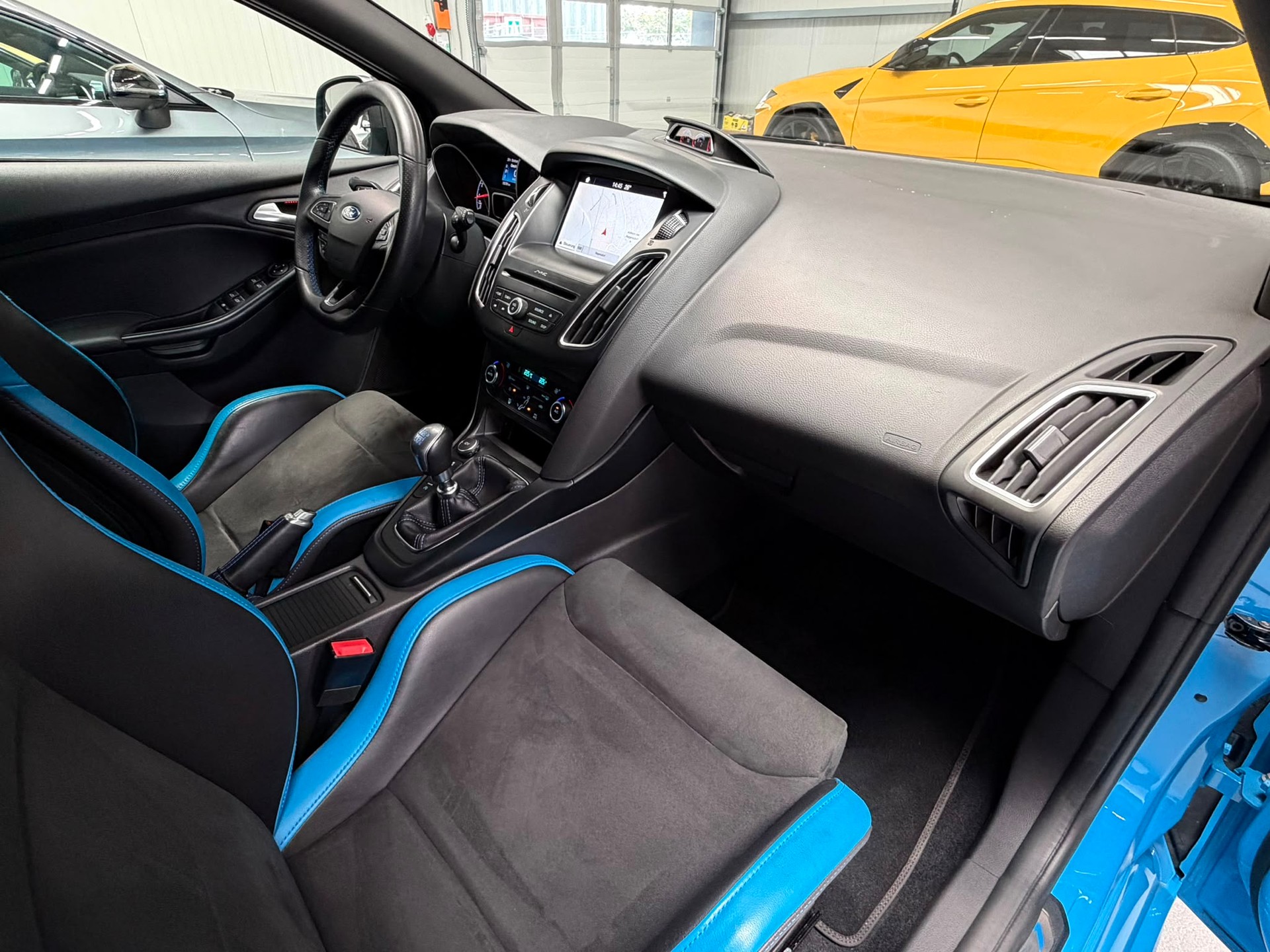 FORD Focus 2.3 EcoBoost RS+ AWD-image-28