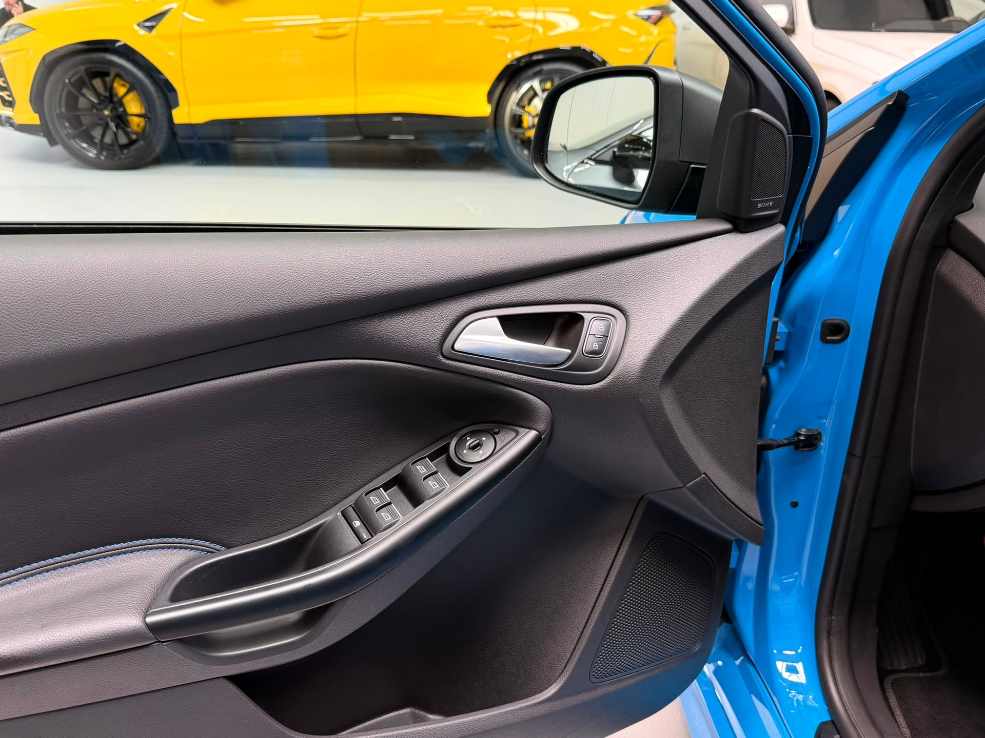 FORD Focus 2.3 EcoBoost RS+ AWD-image-24