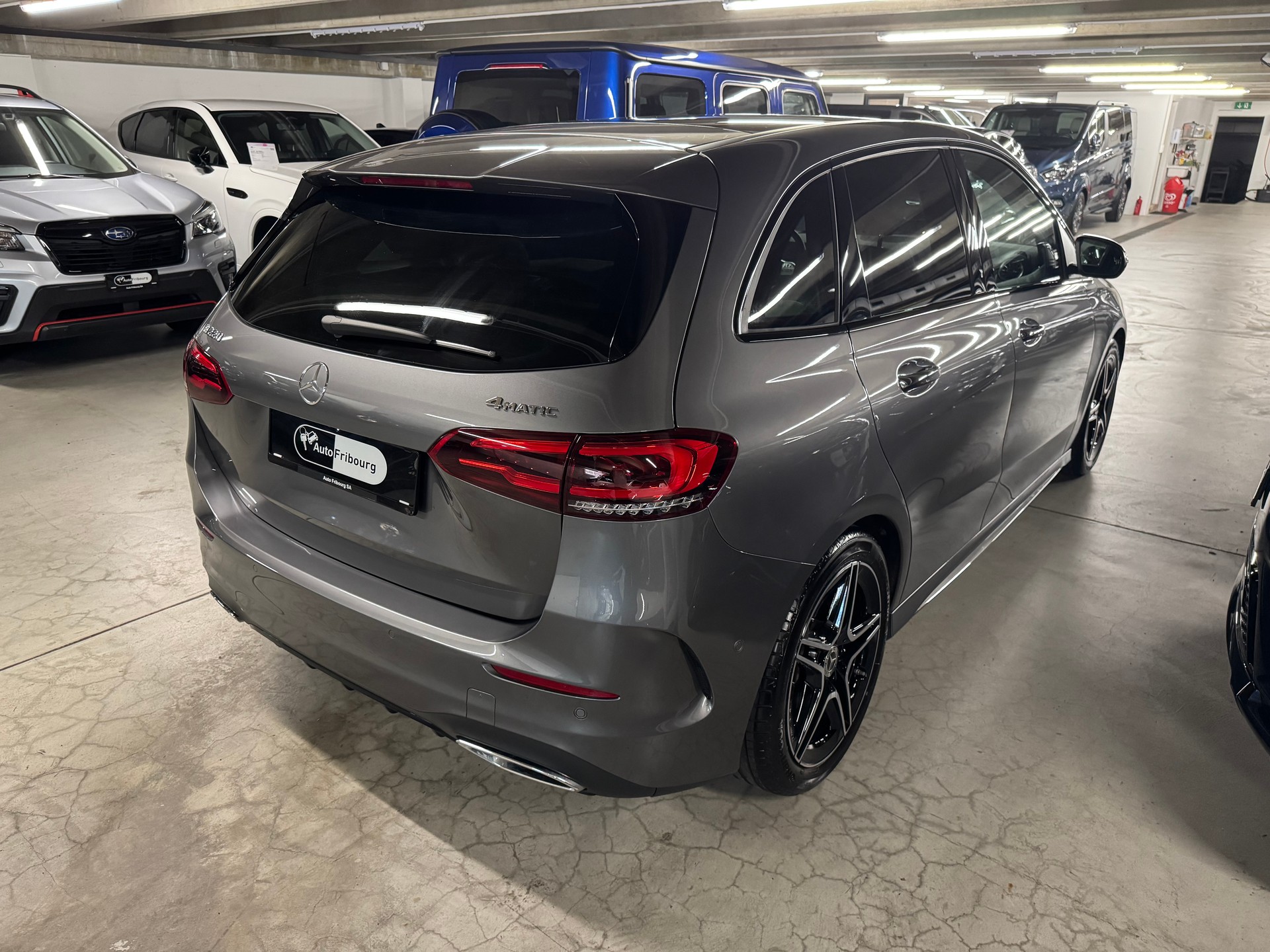 MERCEDES-BENZ B 220 4Matic AMG Line 7G-DCT-image-1