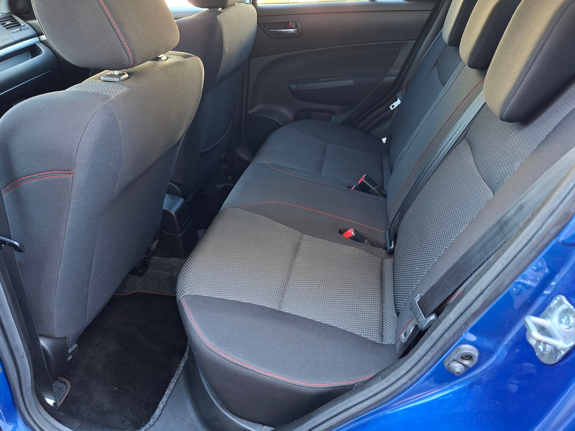 SUZUKI Swift 1.6i 16V Sport Sergio Cellano Top-image-9