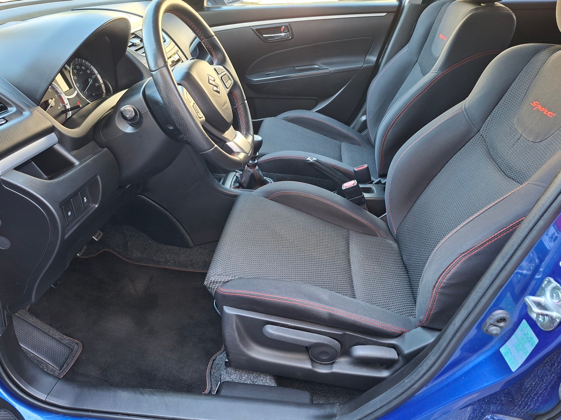 SUZUKI Swift 1.6i 16V Sport Sergio Cellano Top-image-6