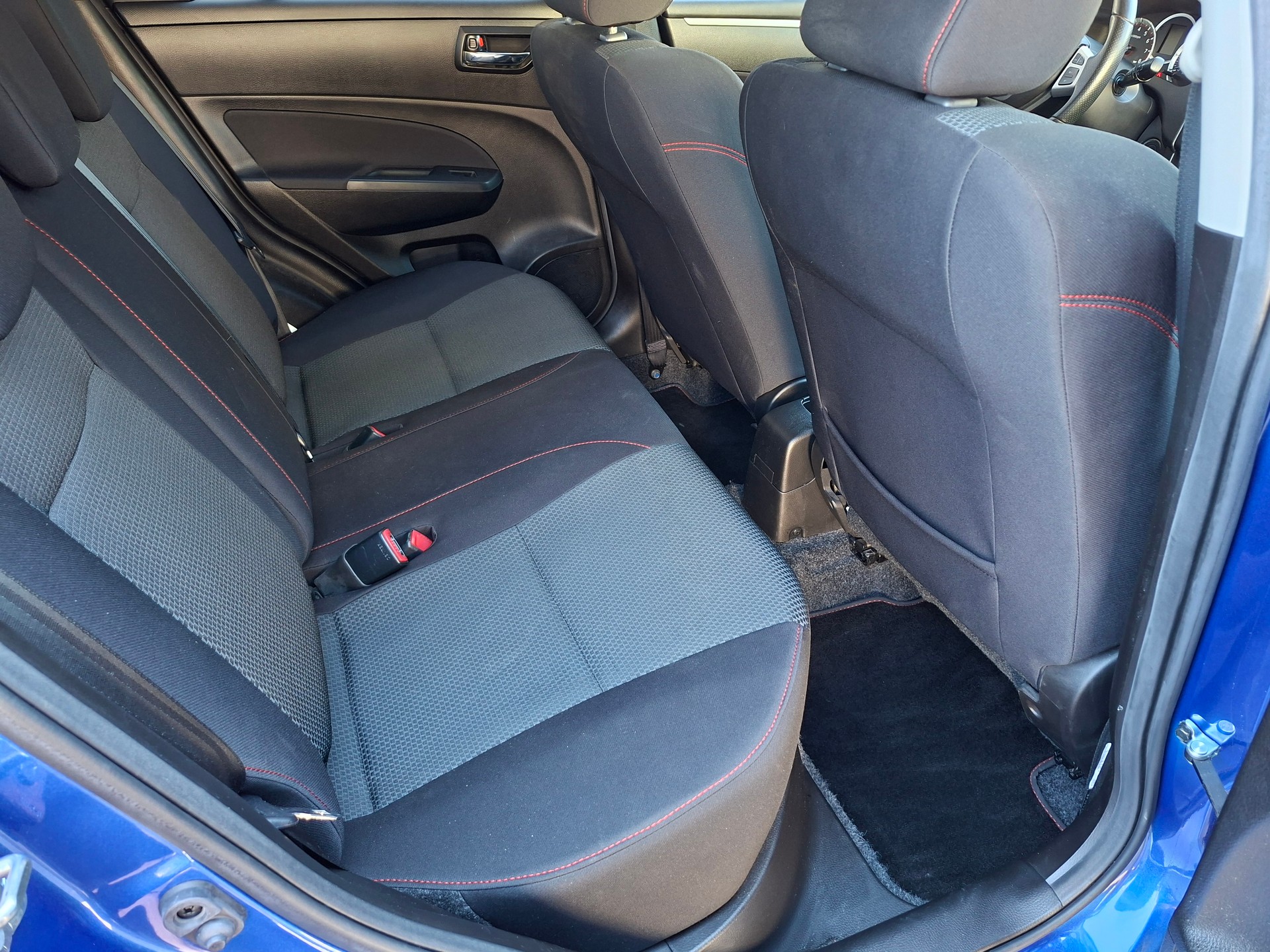 SUZUKI Swift 1.6i 16V Sport Sergio Cellano Top-image-10