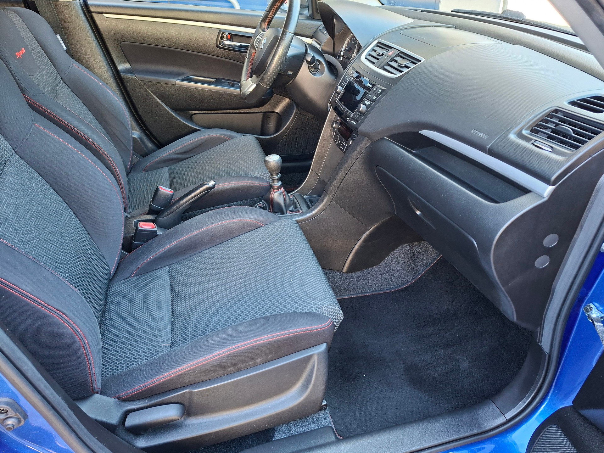 SUZUKI Swift 1.6i 16V Sport Sergio Cellano Top-image-7