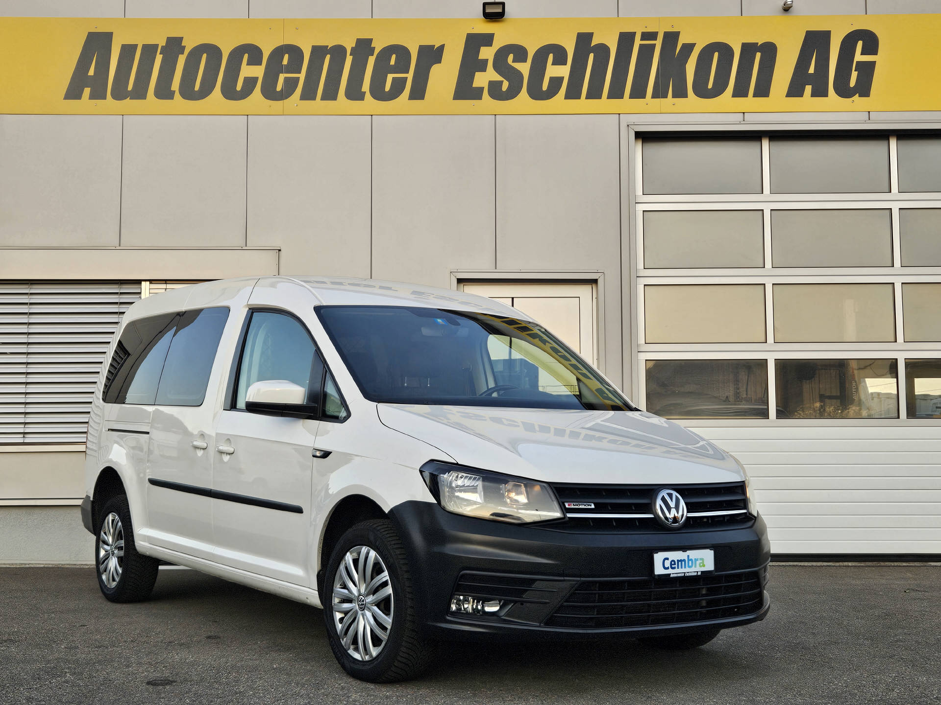 VW Caddy Maxi 2.0 TDI Trendline 4m * 5 Plätzer * Klima * AHK * Navi * Frisch ab MFK *-showroom-element-3