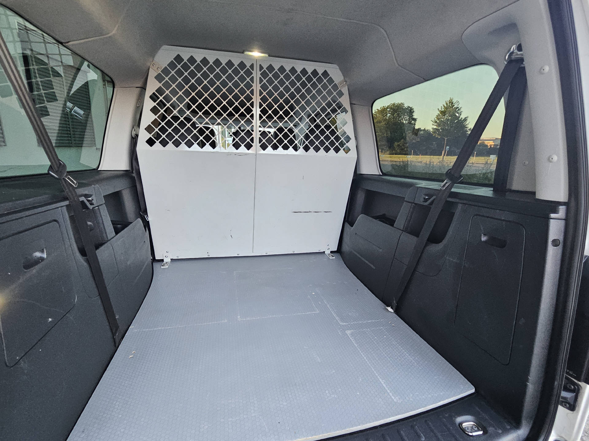 VW Caddy Maxi 2.0 TDI Trendline 4m * 5 Plätzer * Klima * AHK * Navi * Frisch ab MFK *-image-18