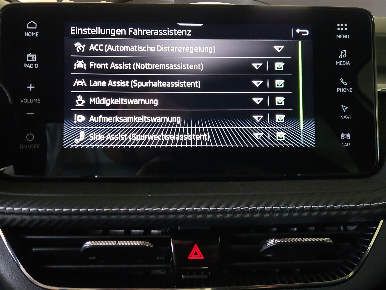 SKODA Fabia 1.5 TSI Motorsport DSG-image-16