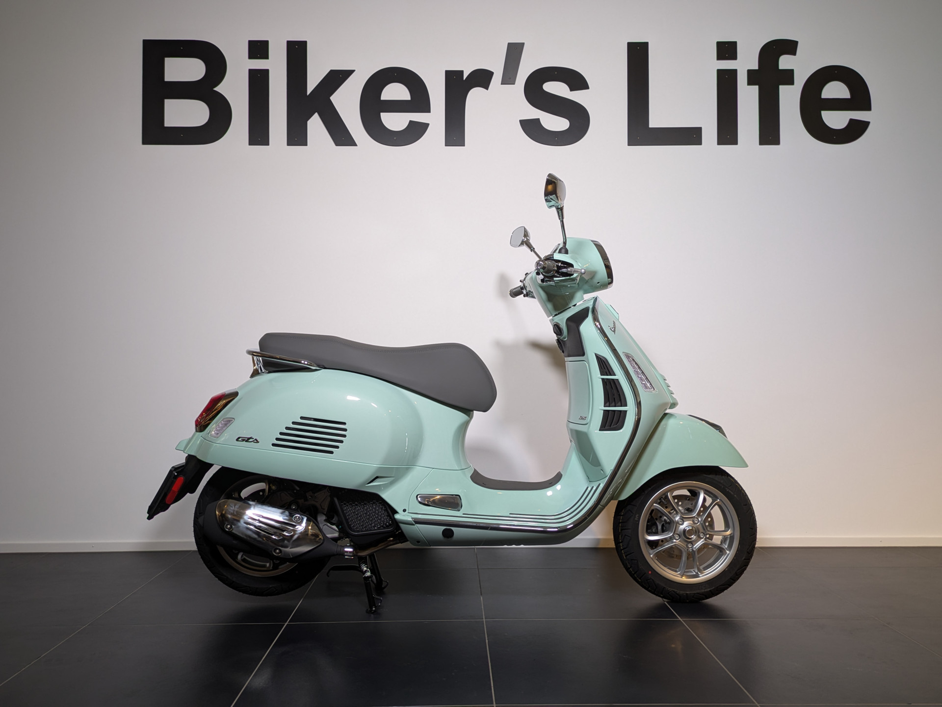 PIAGGIO Vespa GTS 125