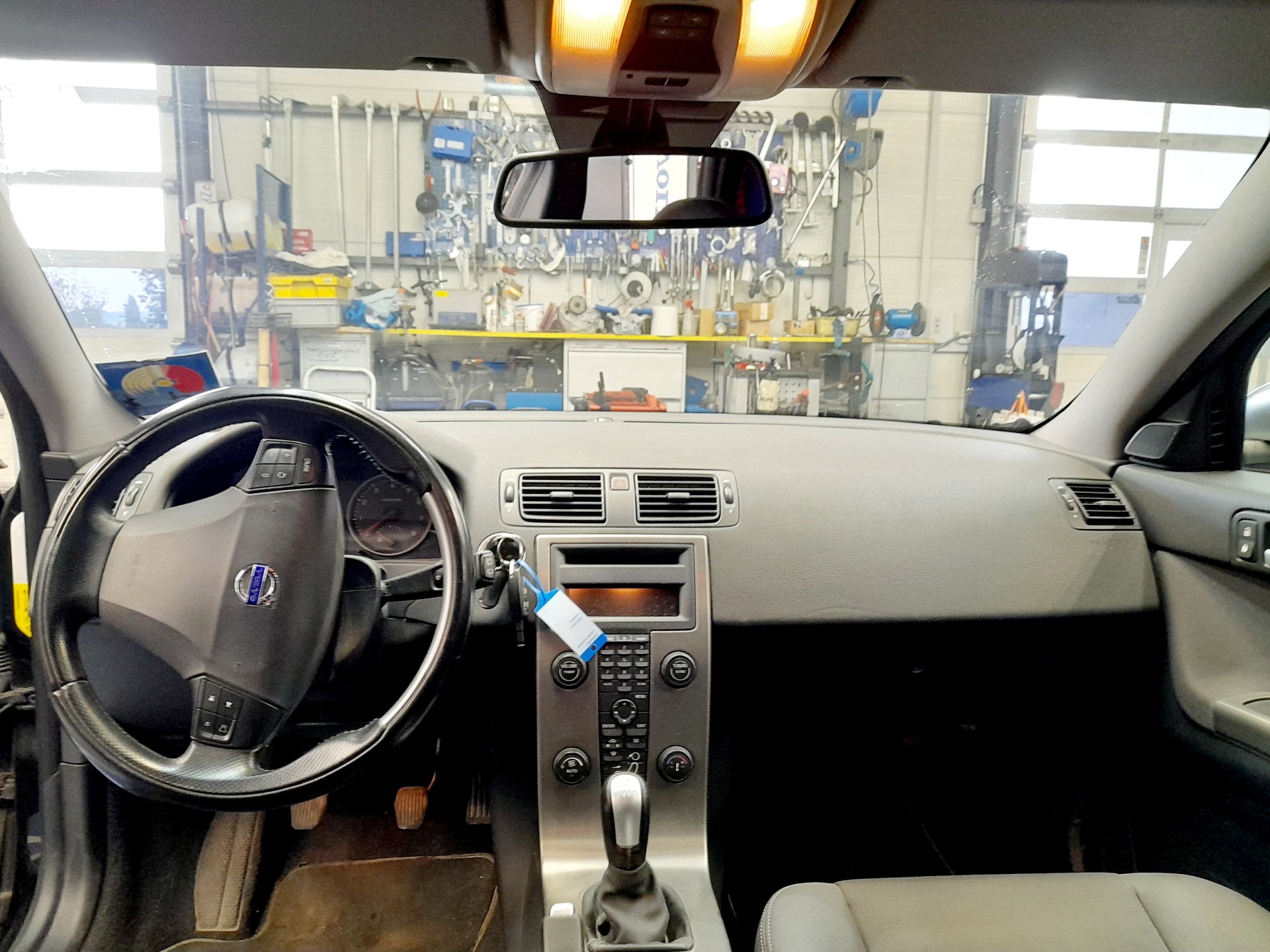 VOLVO V50 T5 AWD Summum-image-7
