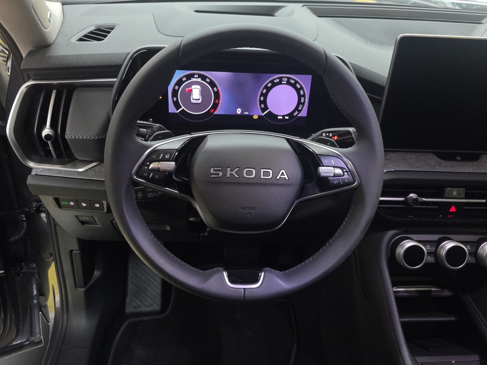 SKODA Kodiaq 2.0 TSI Selection 4x4-image-9