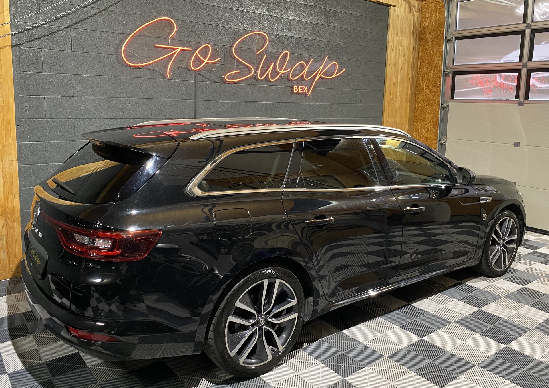 RENAULT Talisman Grandtour 1.6 TCe 90th Anniversary EDC-showroom-element-3