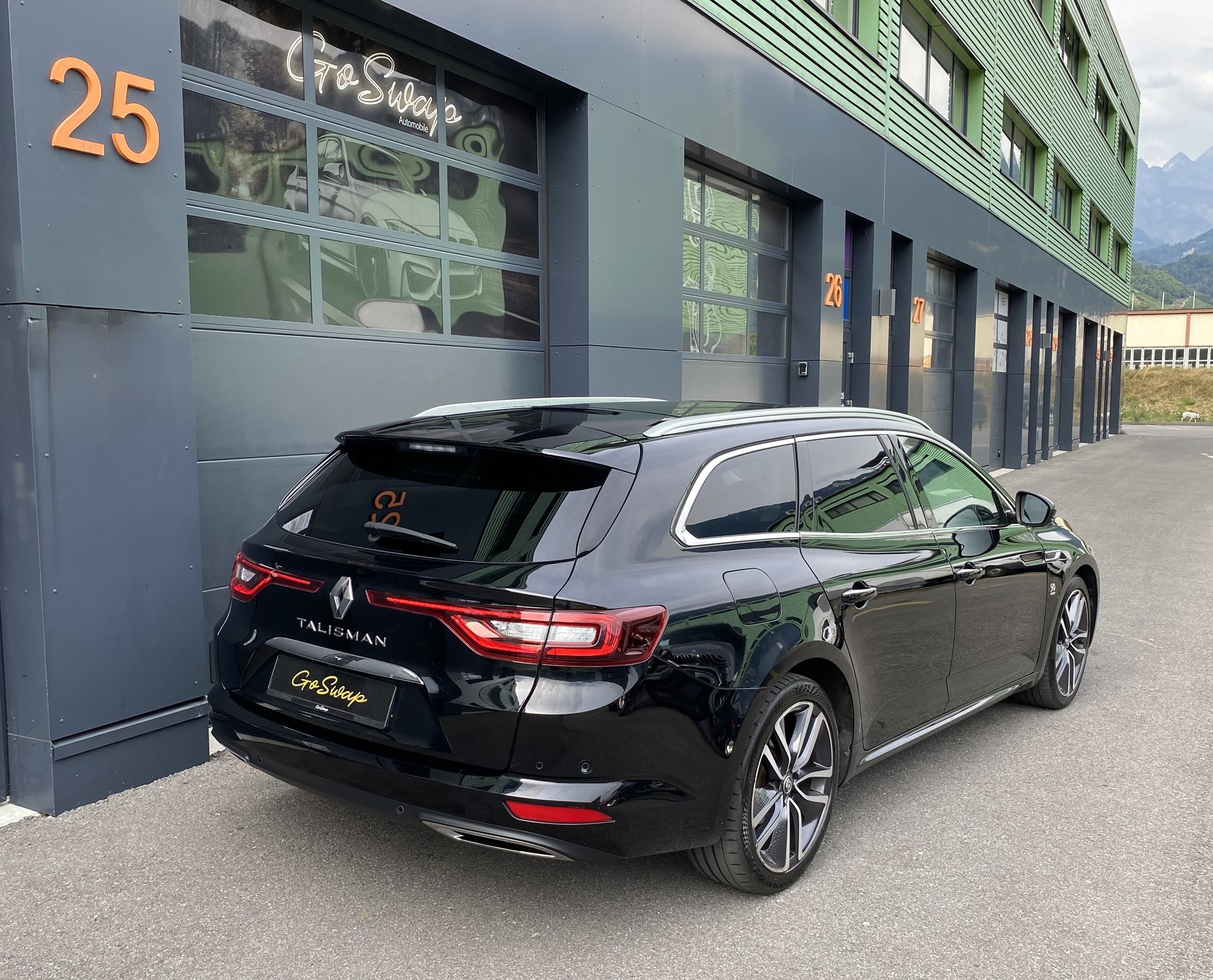 RENAULT Talisman Grandtour 1.6 TCe 90th Anniversary EDC-image-31