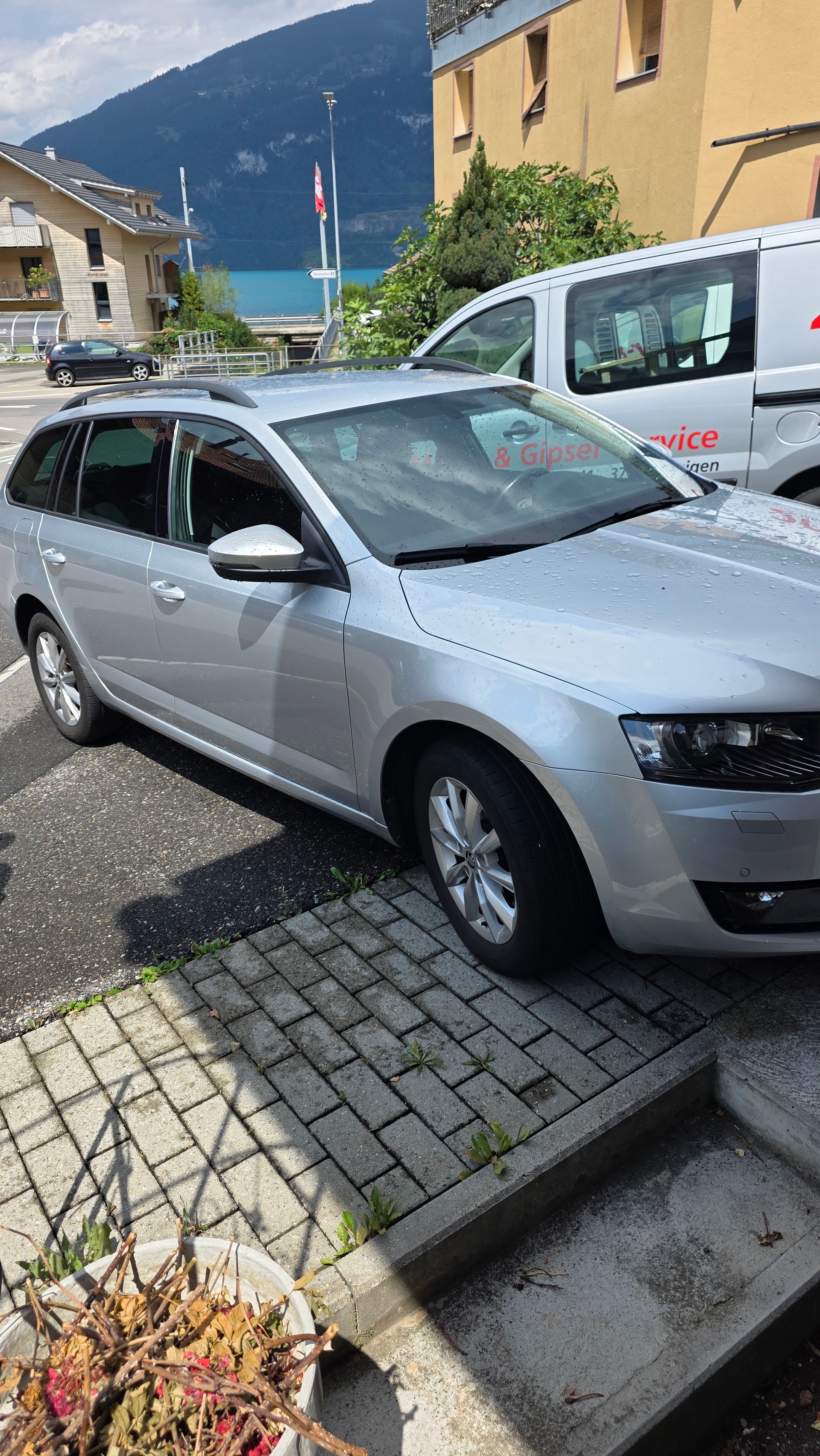 SKODA 2.0 TDI 150 Style DSG-image-0