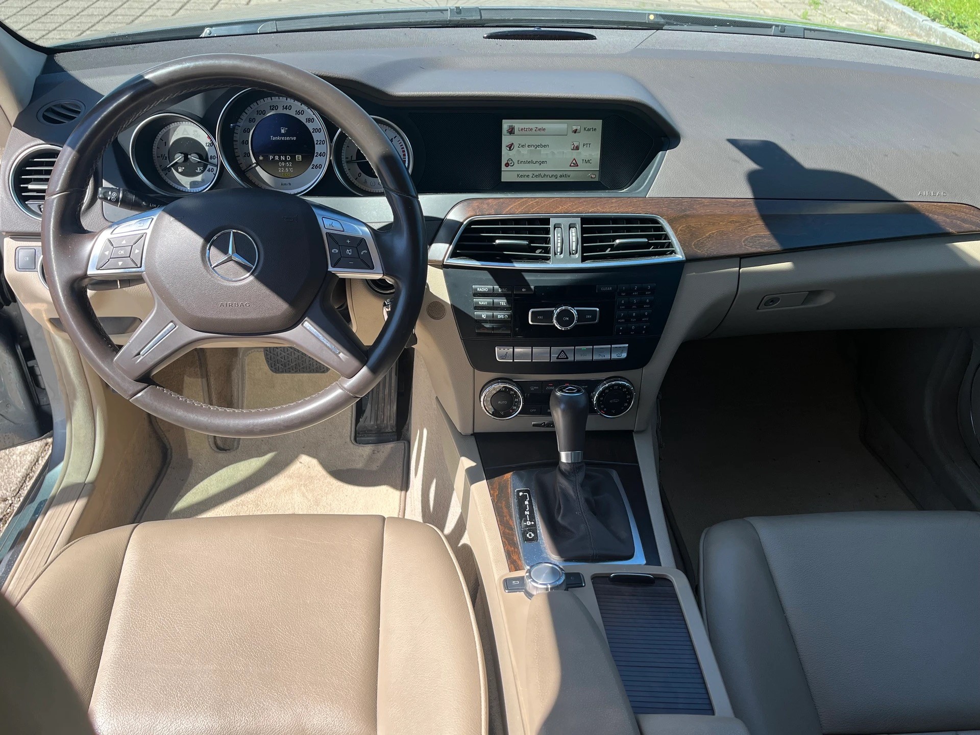 MERCEDES-BENZ C 250 CDI Avantgarde 4Matic 7G-Tronic-image-12