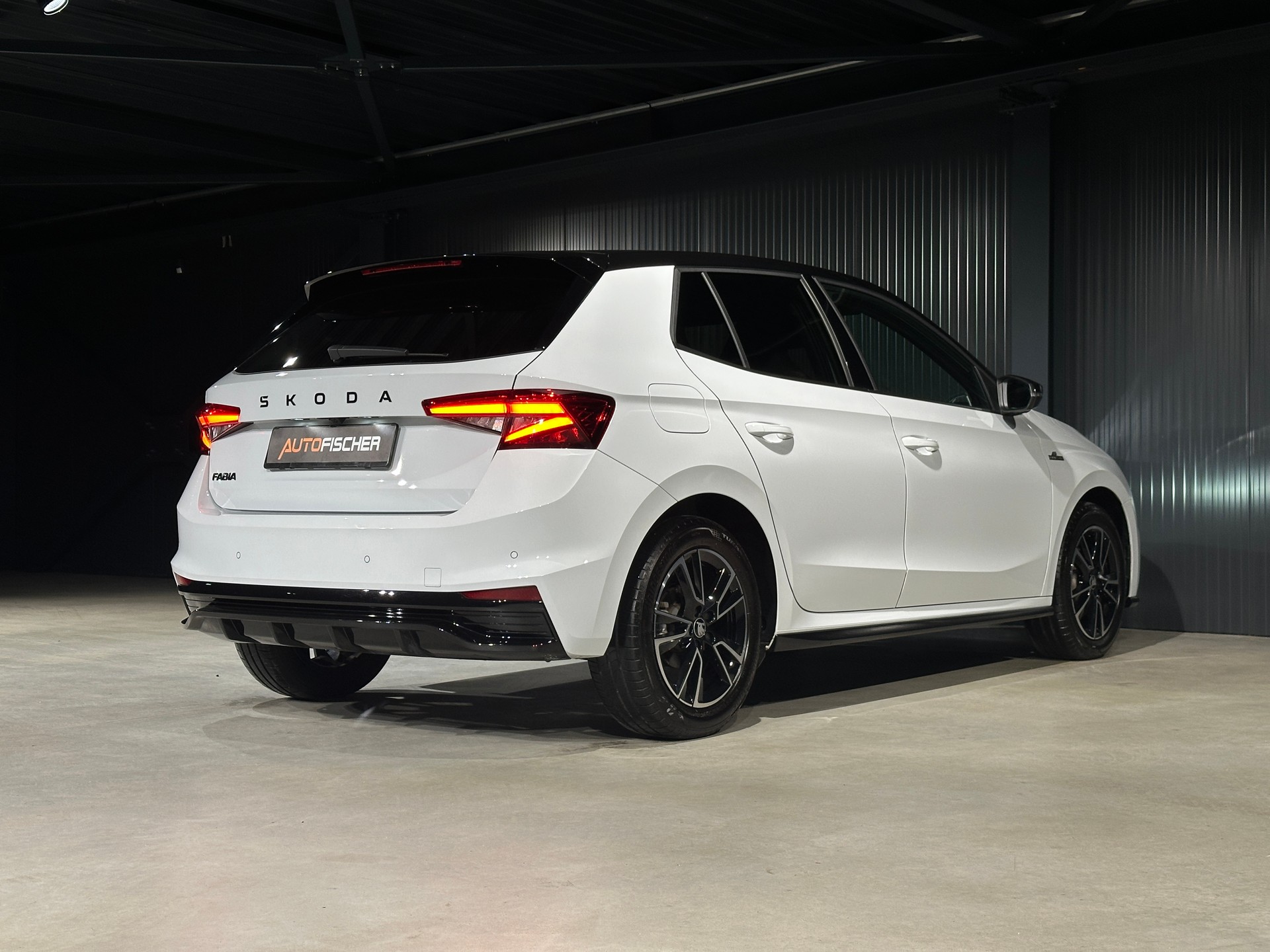 SKODA Fabia 1.0 TSI Monte Carlo DSG-image-6