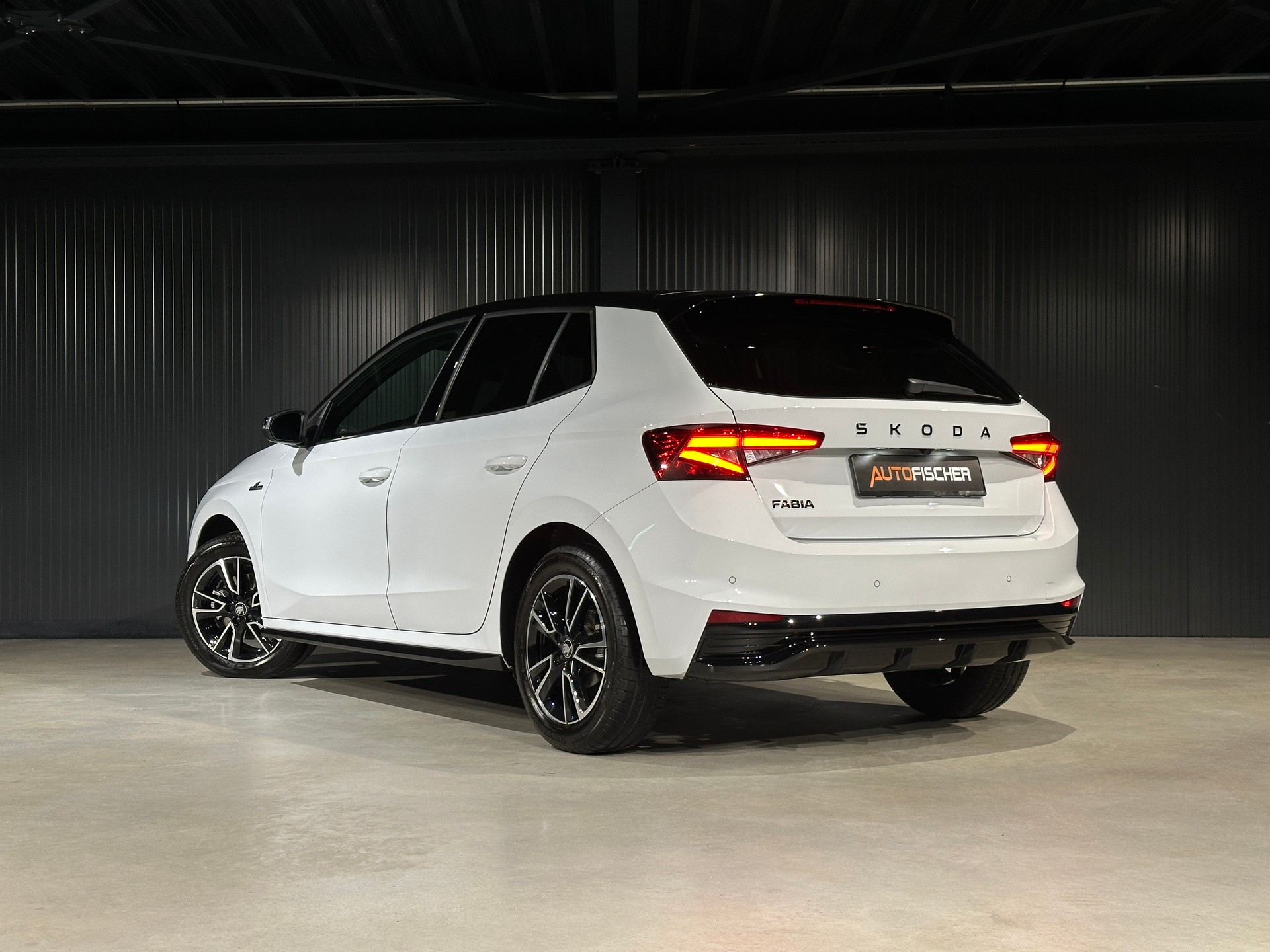SKODA Fabia 1.0 TSI Monte Carlo DSG-image-1