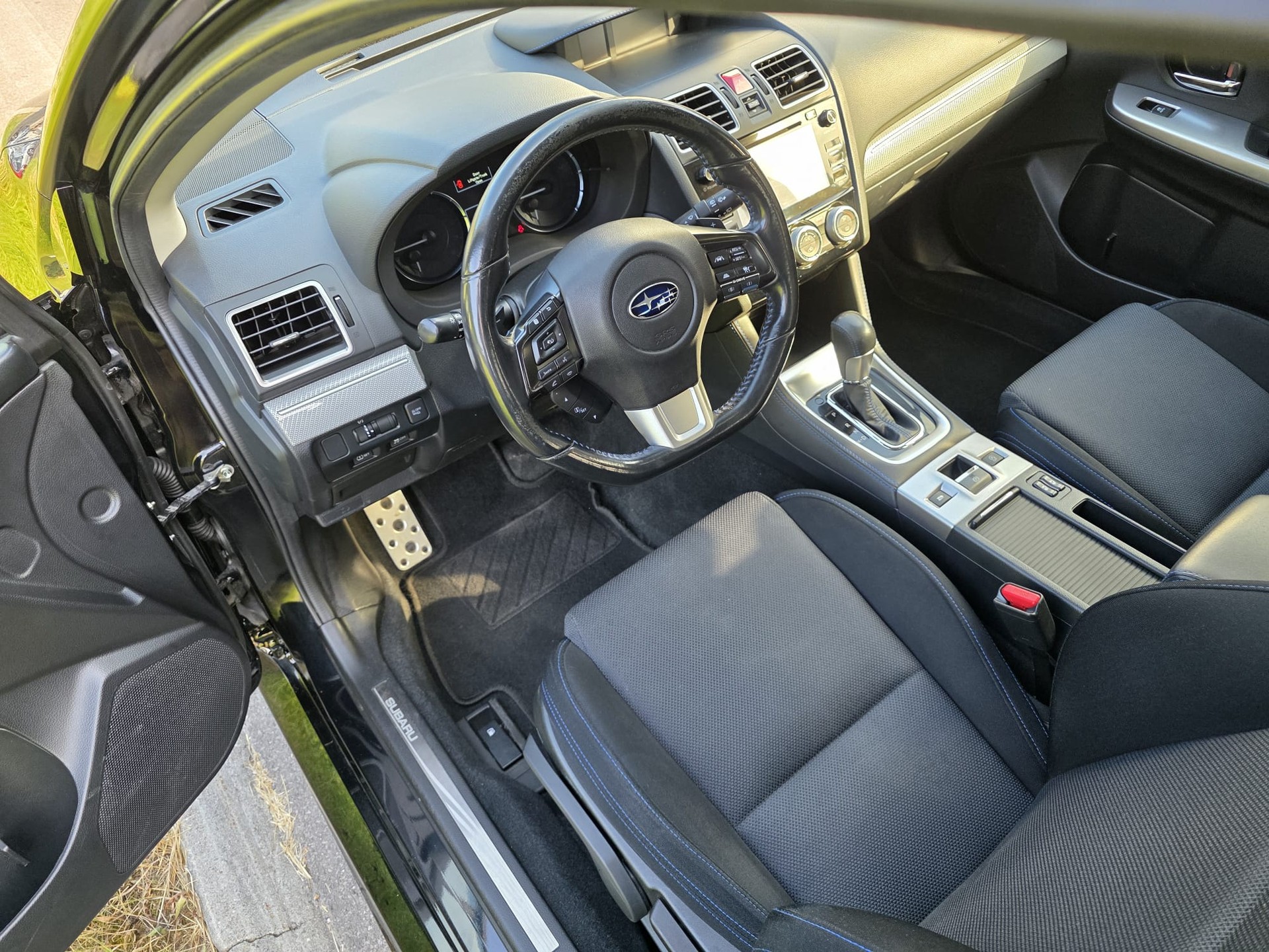 SUBARU 1.6 DIT Luxury S-image-15