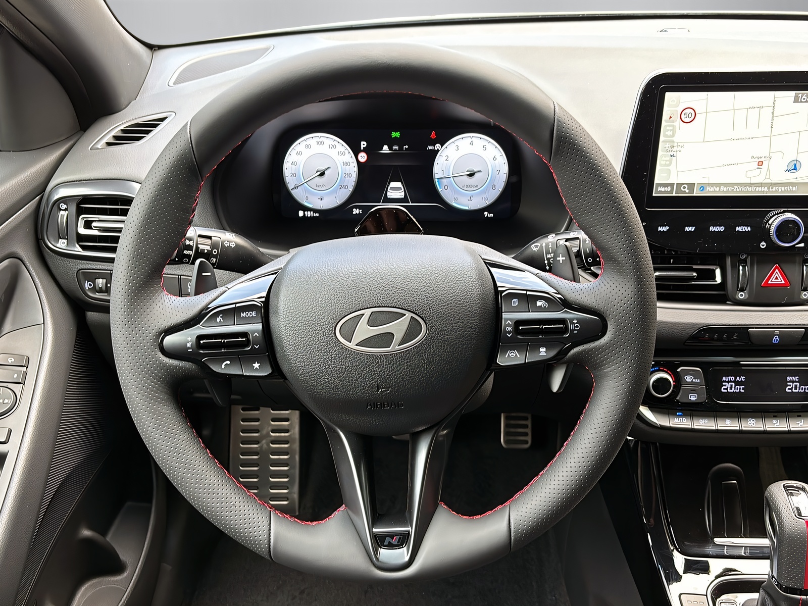 HYUNDAI i30 1.6 T-GDi N-Line-image-3