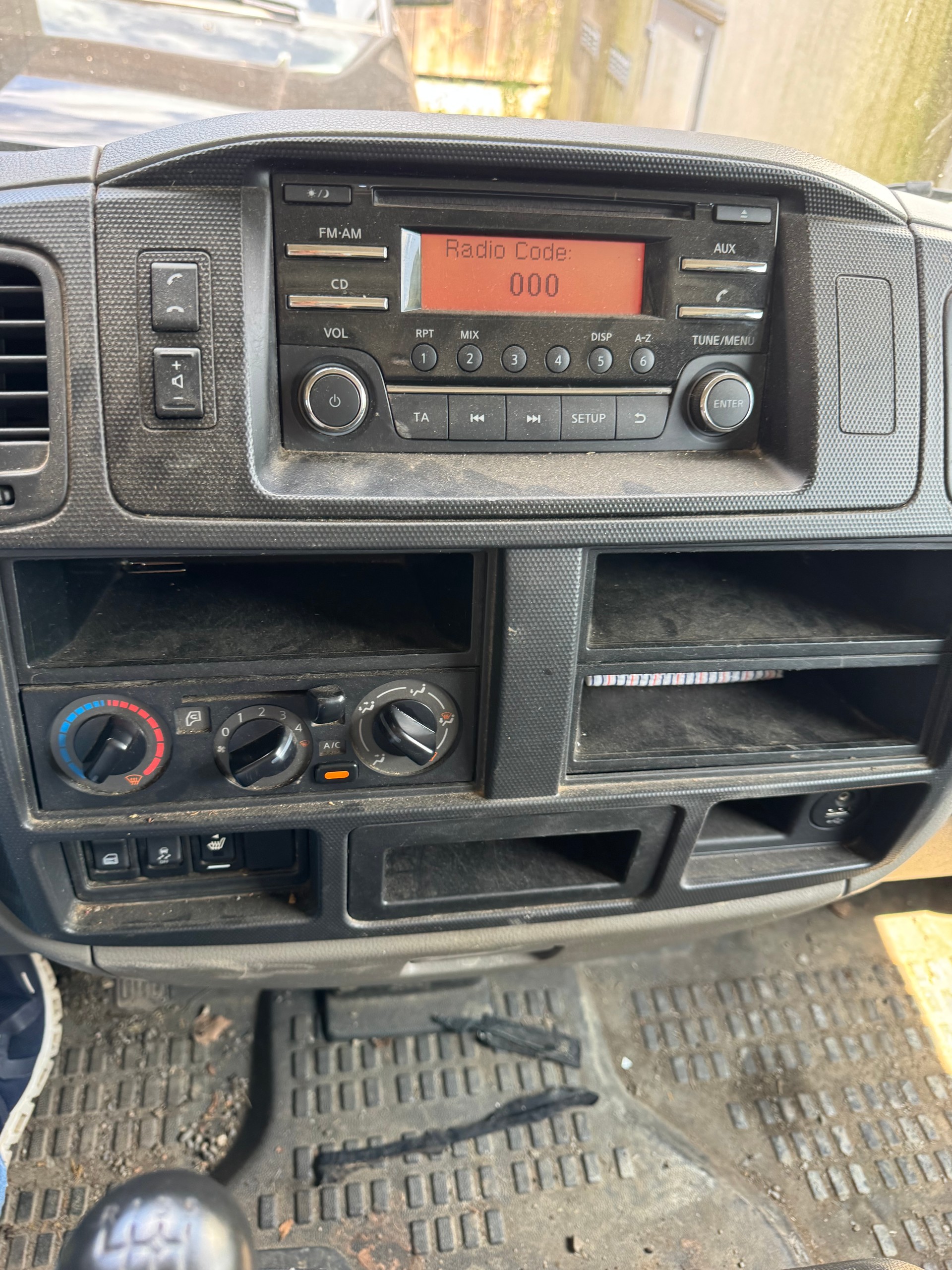 NISSAN NT400 Cabstar-image-19