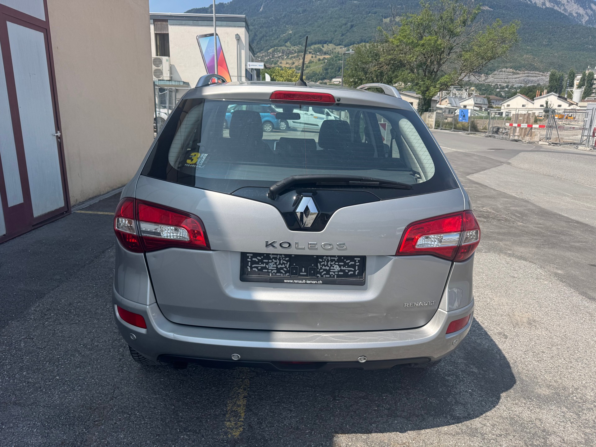 RENAULT Koleos 2.0 dCi Dynamique 4x4 Automatic-image-1