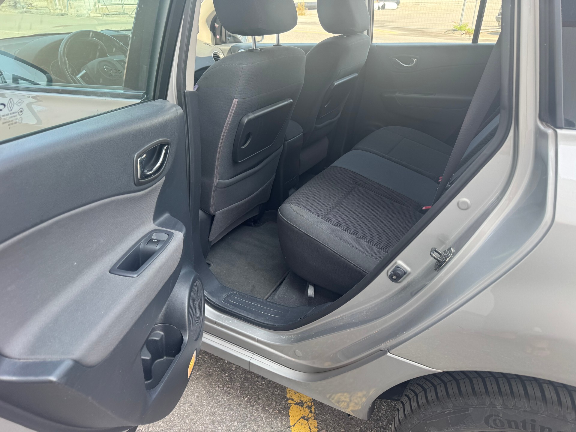 RENAULT Koleos 2.0 dCi Dynamique 4x4 Automatic-image-9