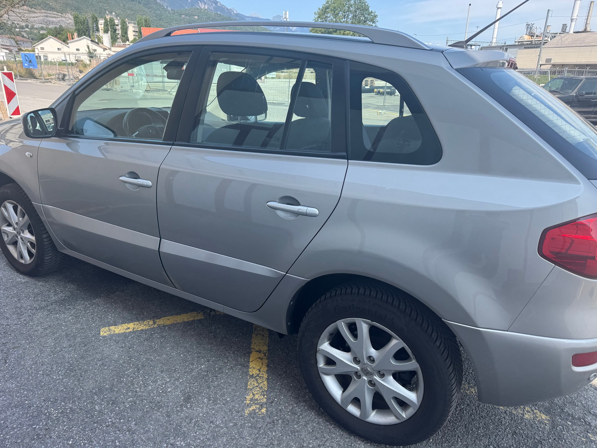 RENAULT Koleos 2.0 dCi Dynamique 4x4 Automatic-image-4