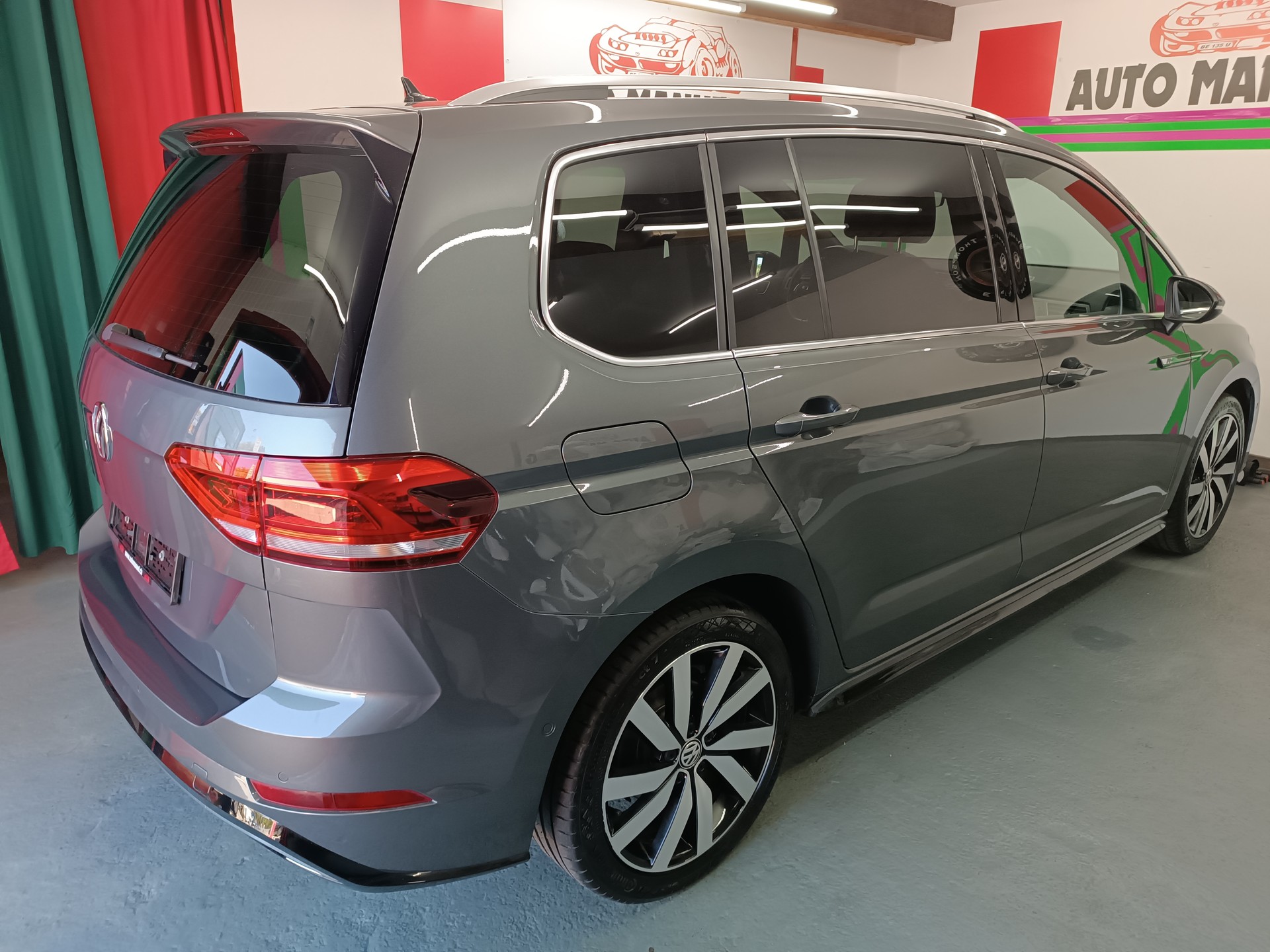 VW Touran 1.5 TSI EVO Highline DSG-image-8