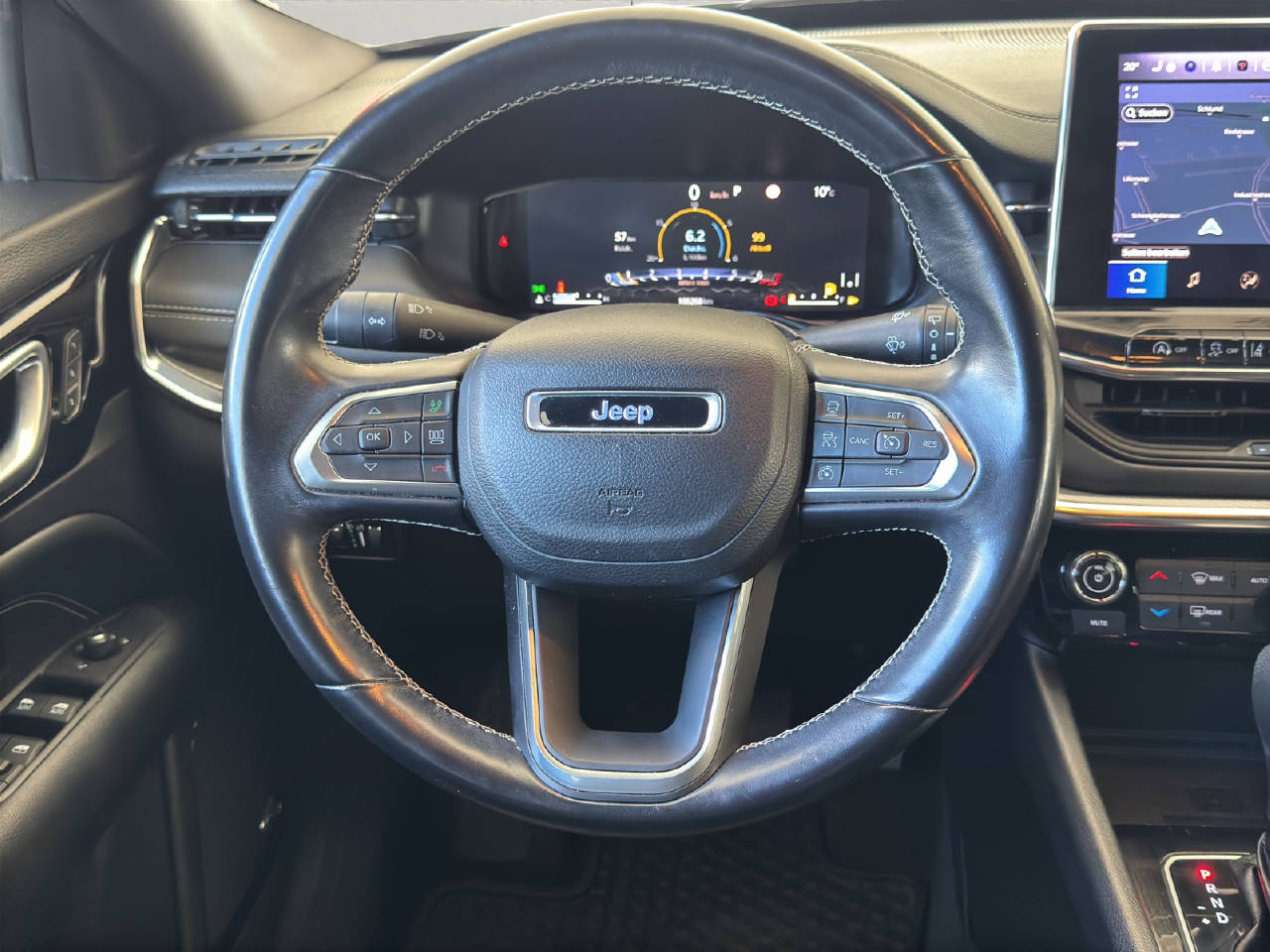 JEEP Compass 1.3 Turbo S 150PS-image-13