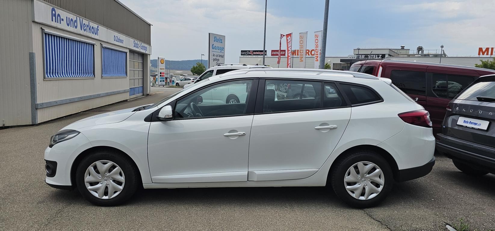 RENAULT Mégane Grandtour 1.5 dCi Expression EDC-image-3