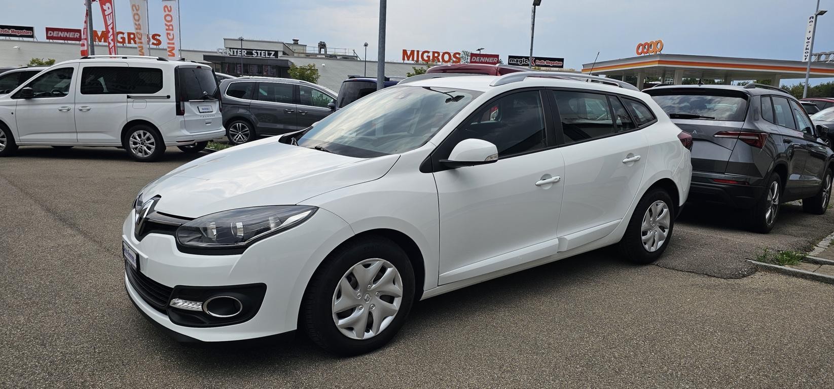 RENAULT Mégane Grandtour 1.5 dCi Expression EDC-image-1