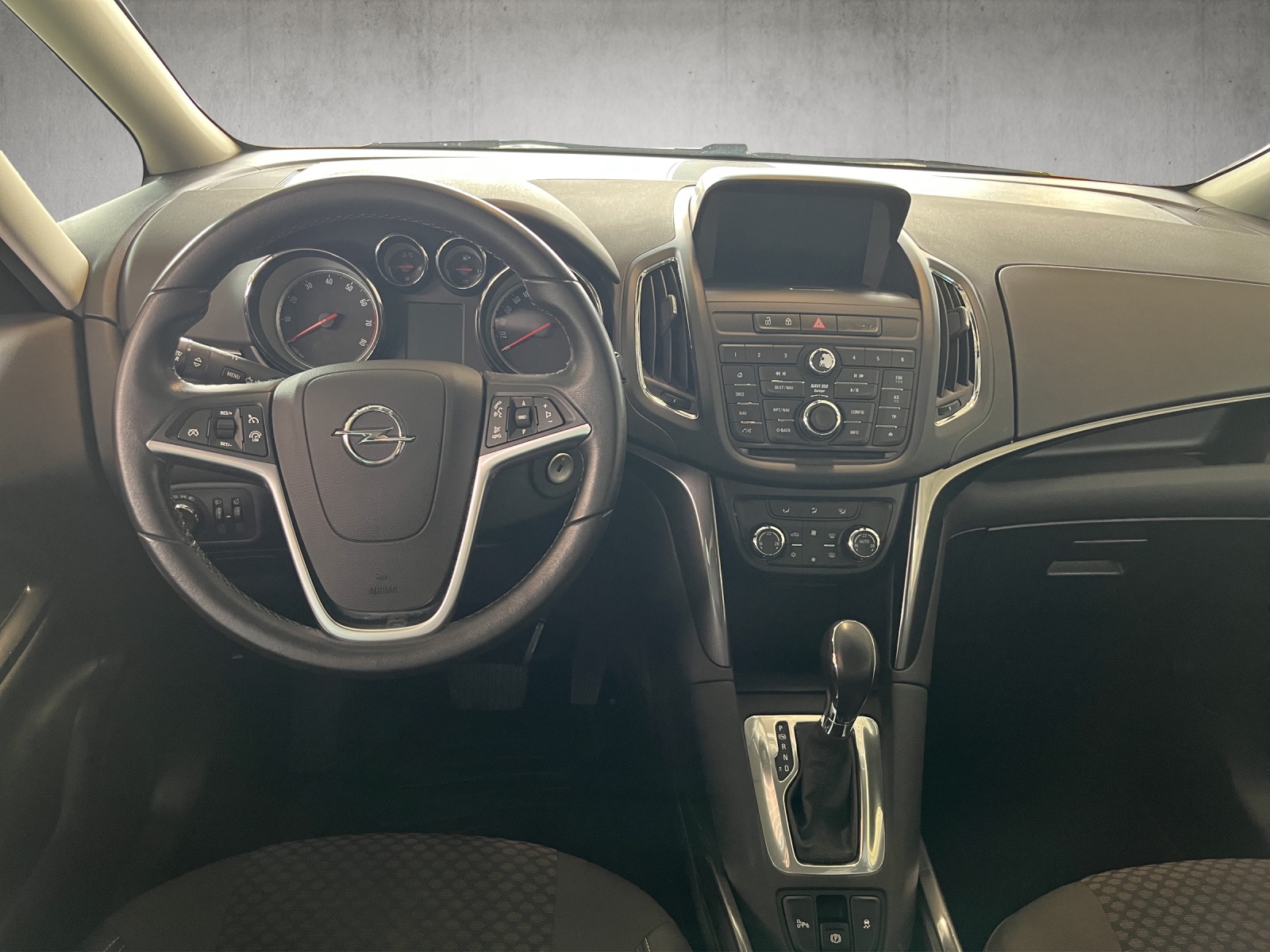 OPEL Zafira Tourer 1.4T eTEC Cosmo-image-9