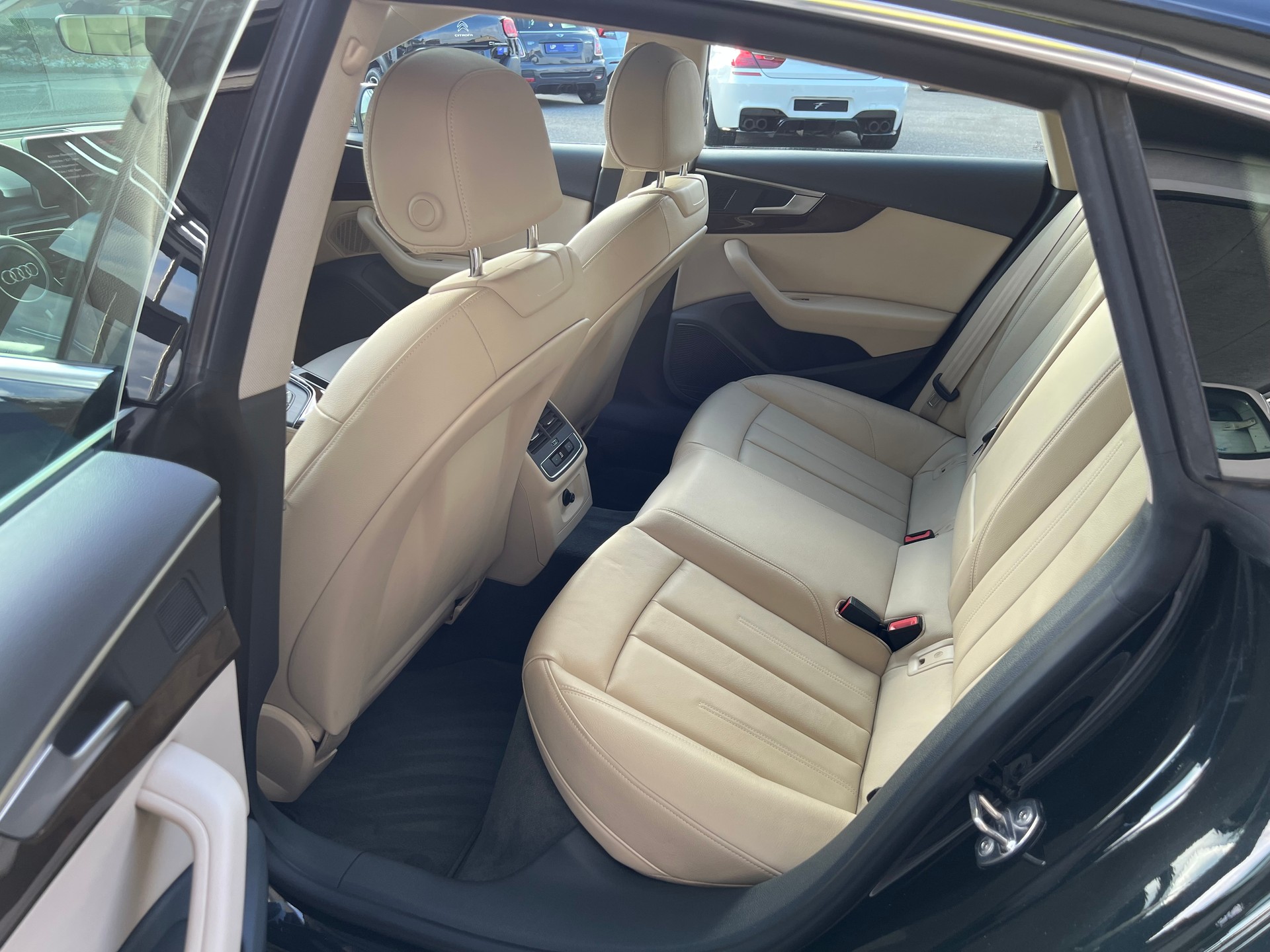 AUDI A5 Sportback 2.0 TFSI Design quattro S-Tronic-image-11