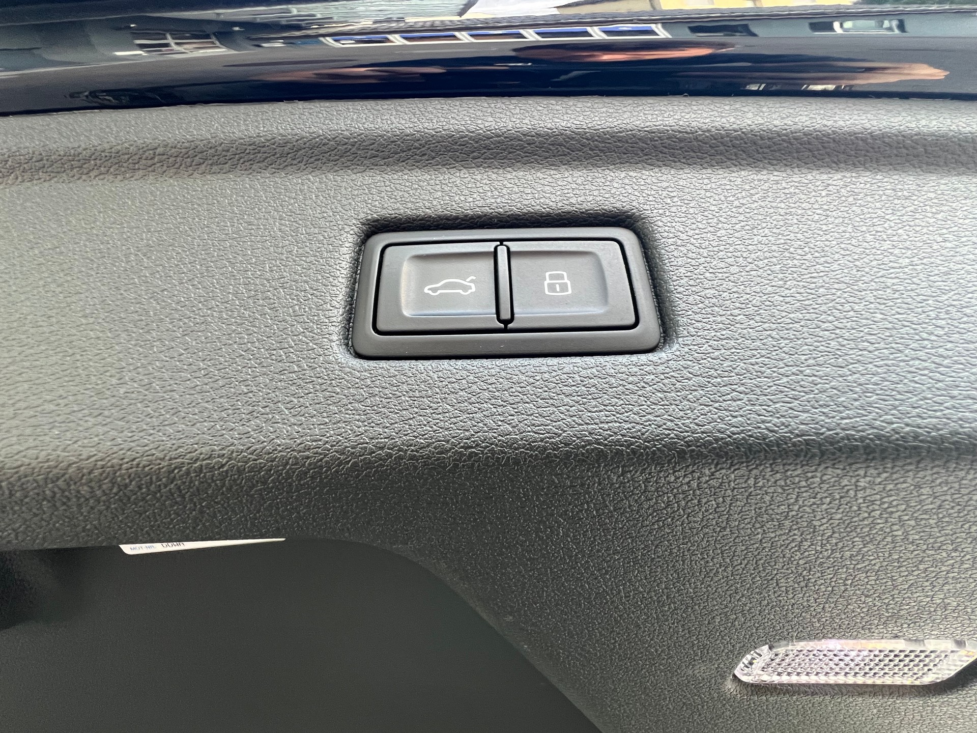 AUDI A5 Sportback 2.0 TFSI Design quattro S-Tronic-image-23