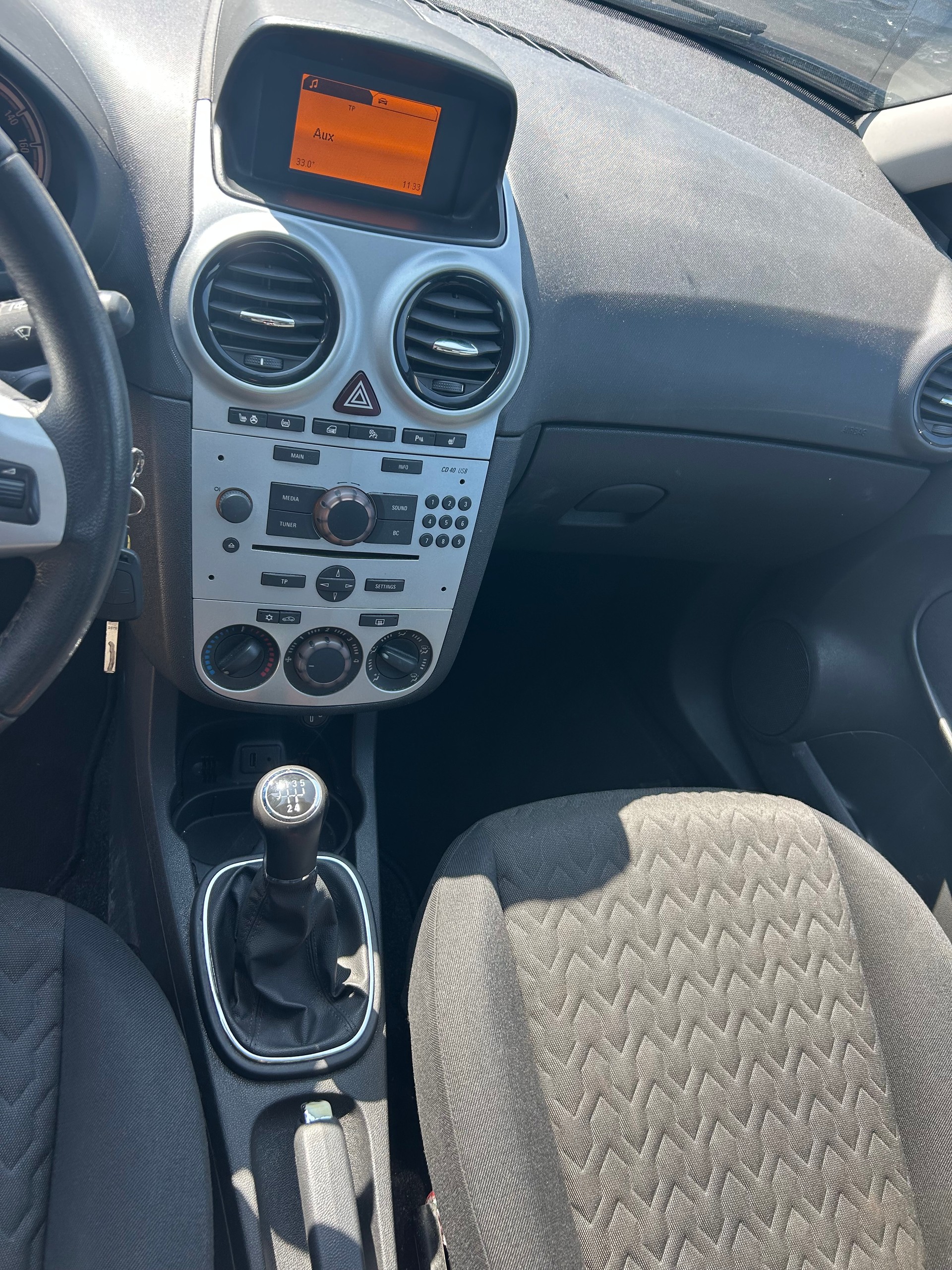OPEL Corsa 1.4 TP Drive-image-12