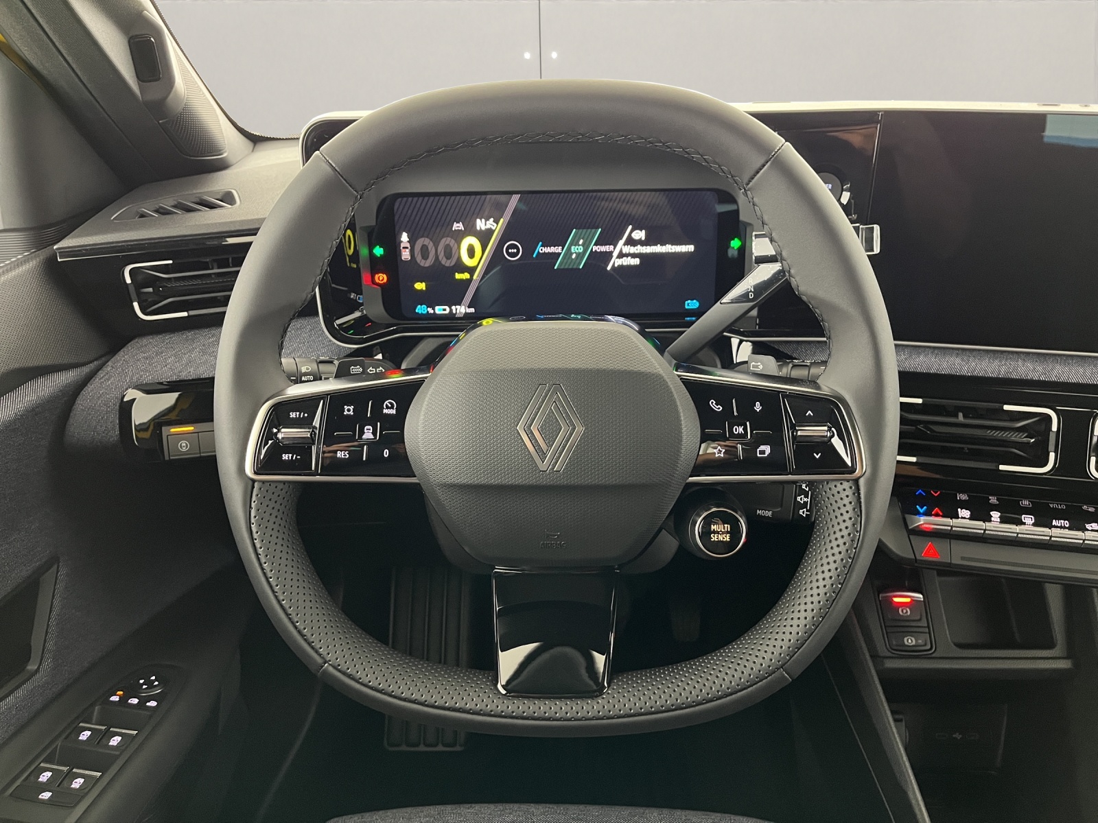 RENAULT R5 E-Tech Comfort Range techno-image-9