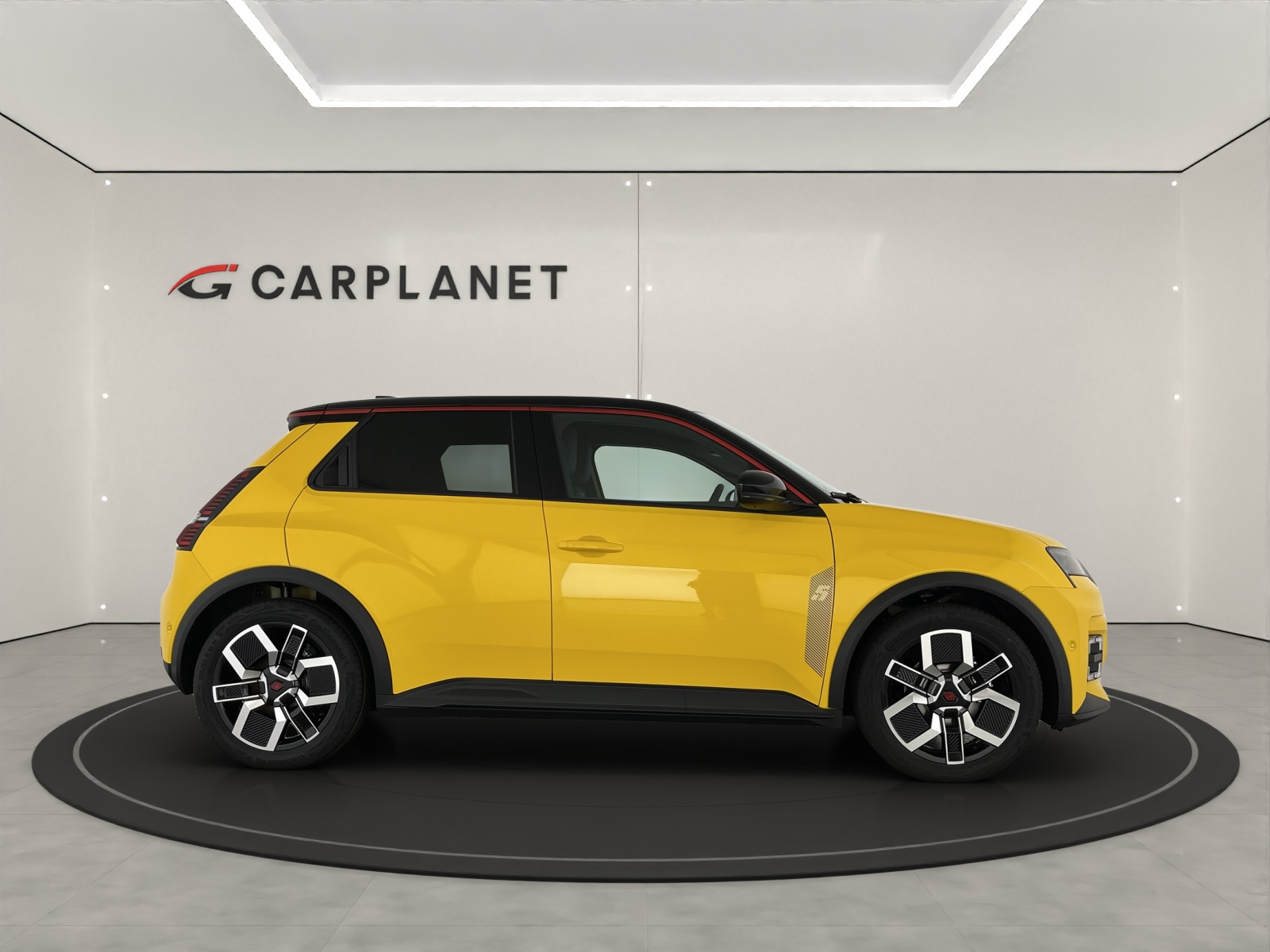 RENAULT R5 E-Tech Comfort Range techno-image-4