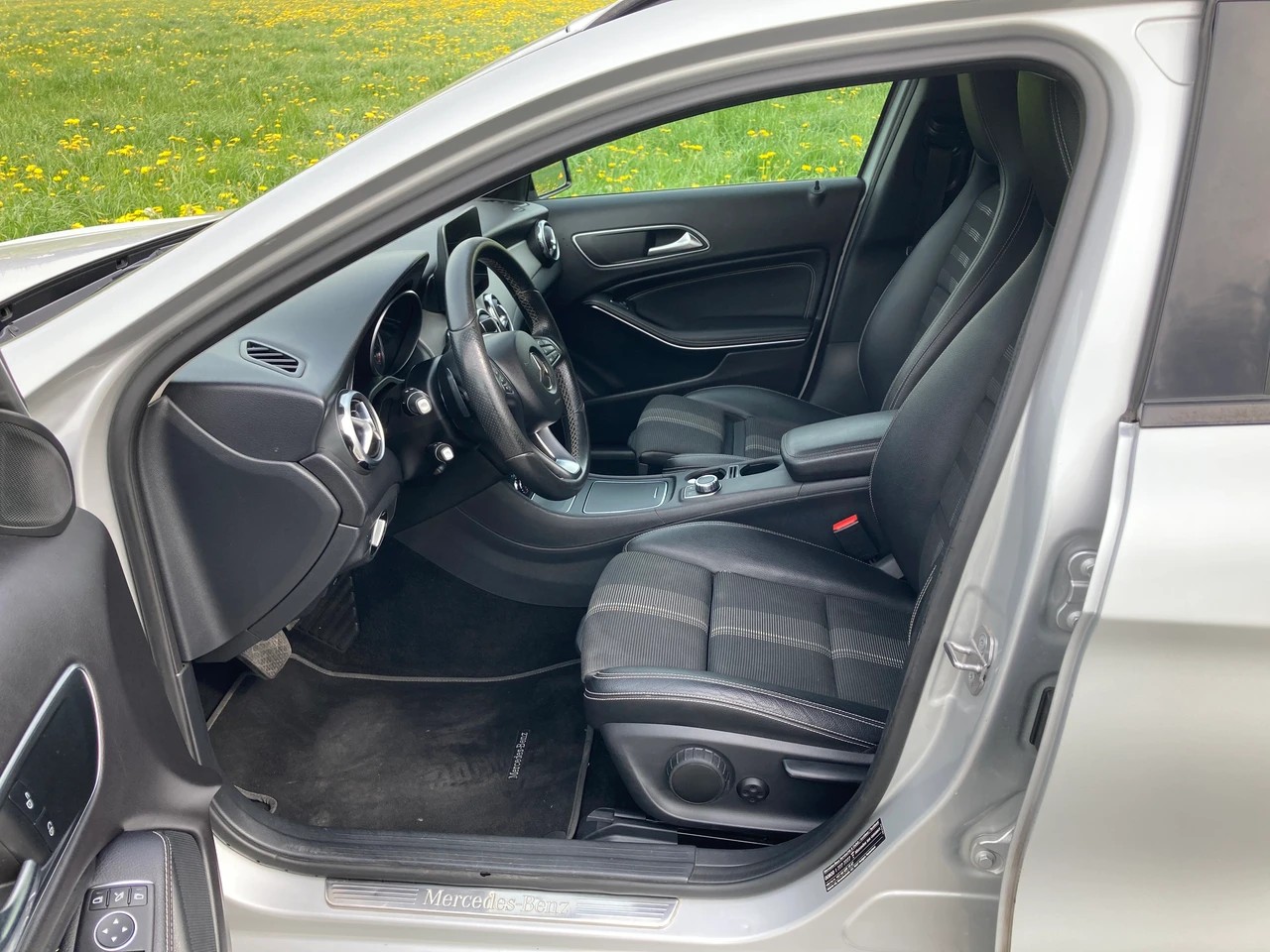 MERCEDES-BENZ GLA 200 CDI Night Star-image-7