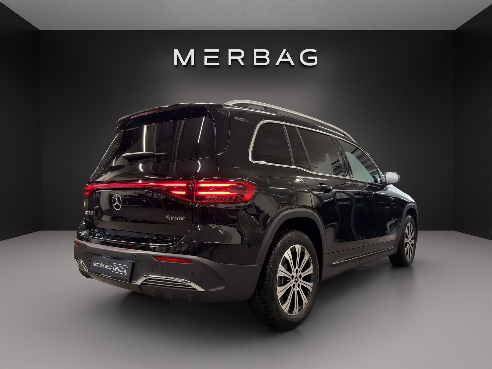 MERCEDES-BENZ EQB 350 66,5 kWh 4Matic Swiss Star-image-2